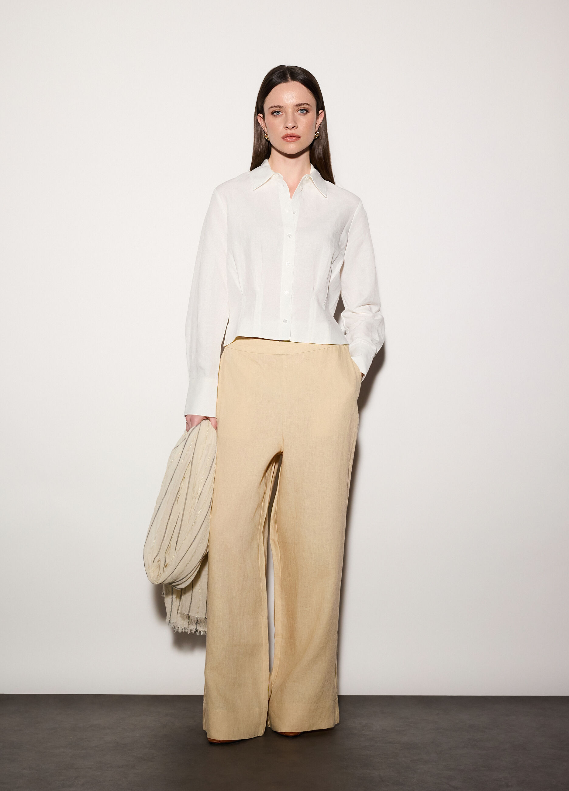 Camicia over fit con collo alla francese donna_0