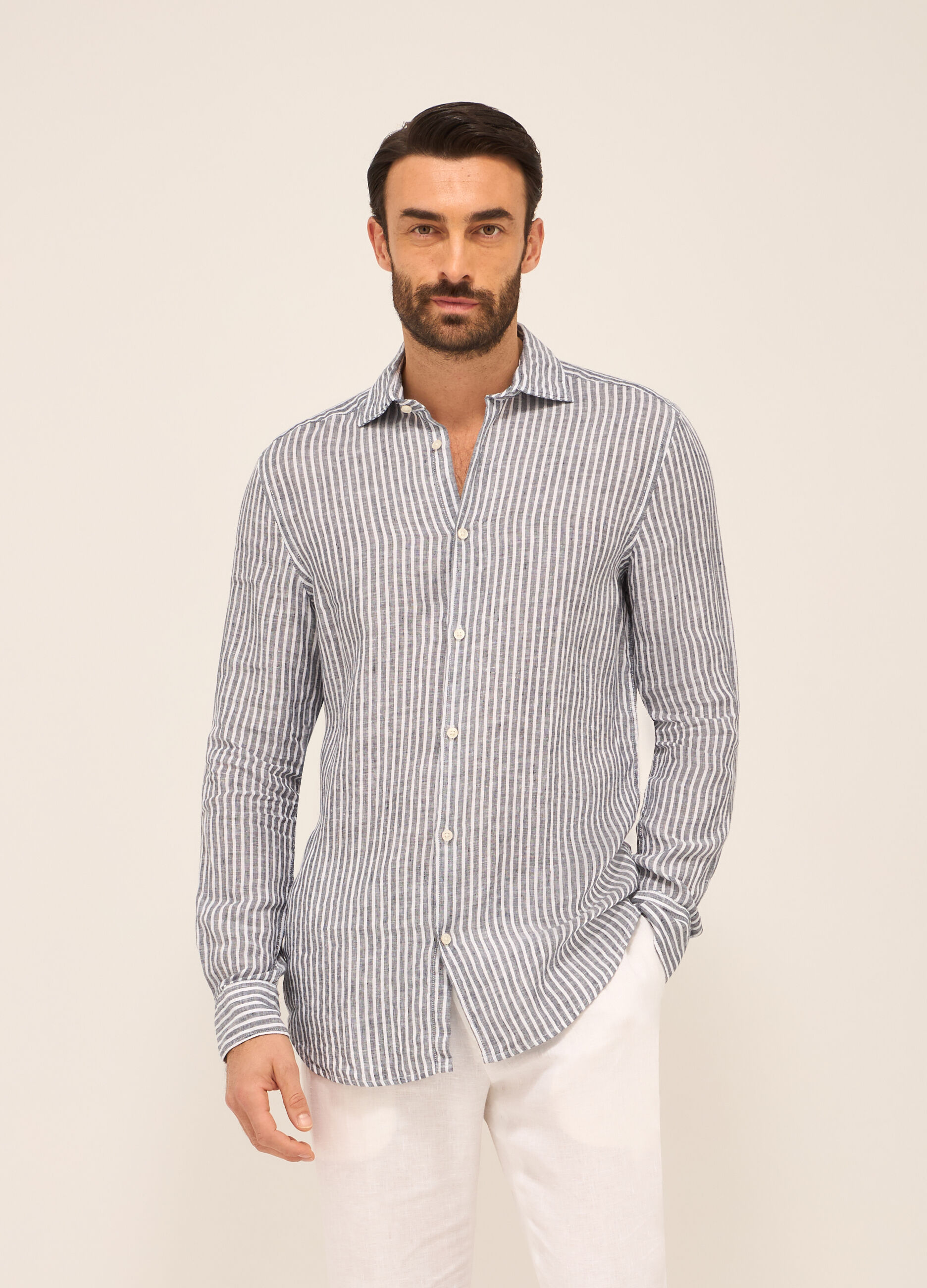 Camicia slim fit in lino a righe uomo_0