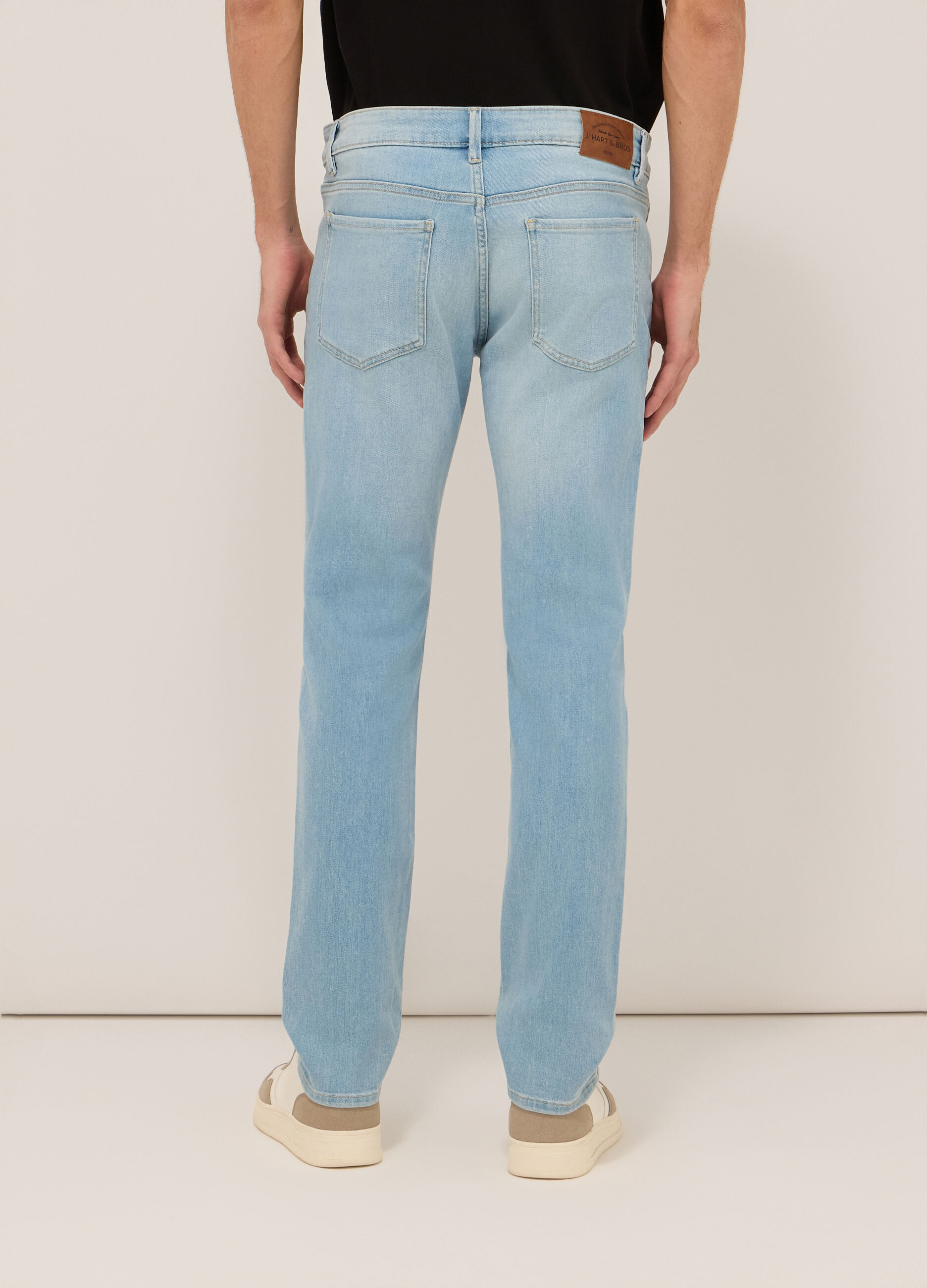 Jeans 5 tasche in demin di cotone stretch uomo_1