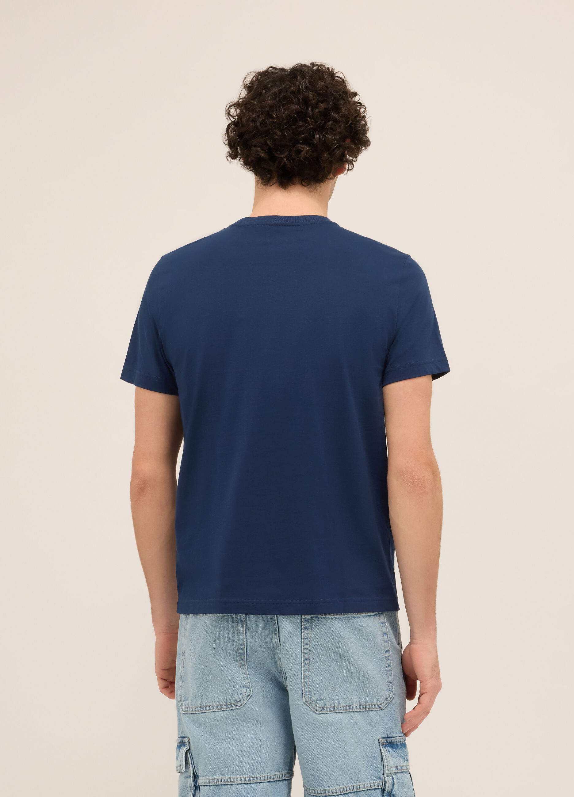 T-shirt girocollo in cotone con stampa uomo_1
