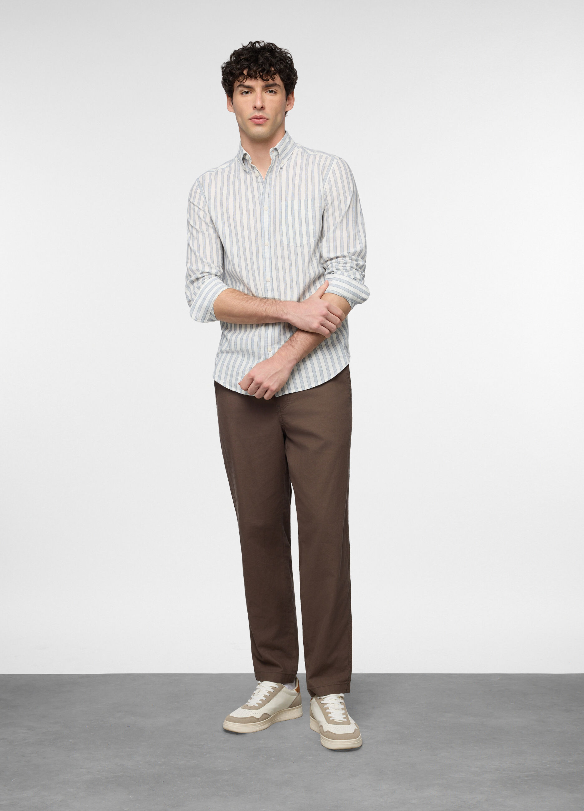 Pantalone chino relaxed fit in misto lino cotone uomo_0