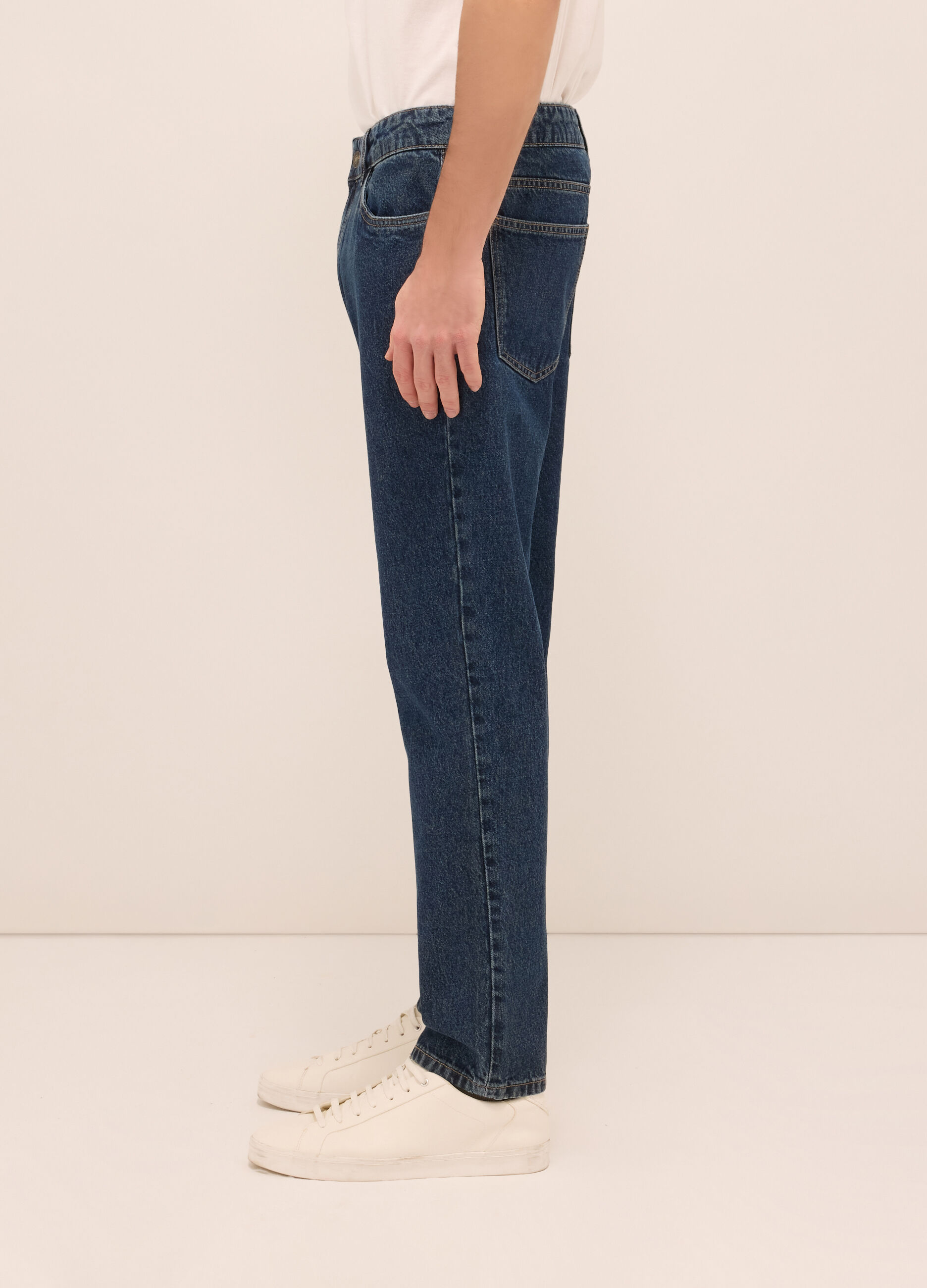 Jeans 5 tasche regular fit in denim di puro cotone uomo_2