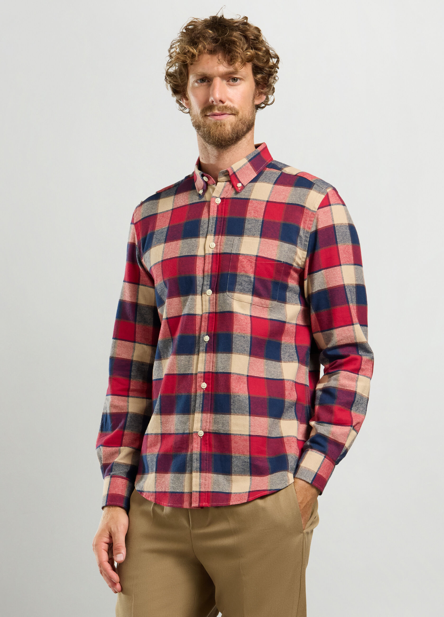 Camicia regular fit con colletto button down in flanella uomo_0