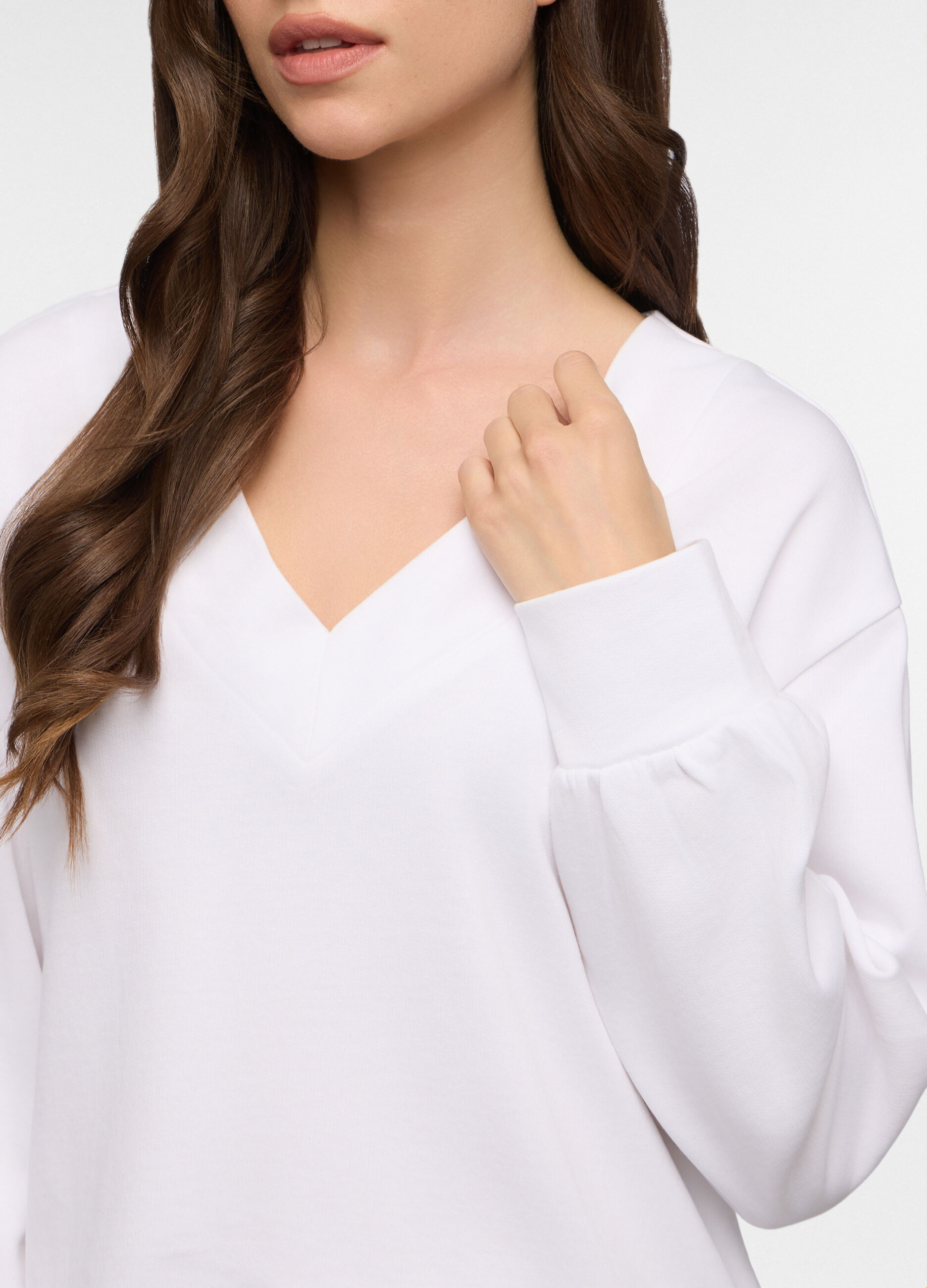 Felpa con scollo a V in french terry donna_2