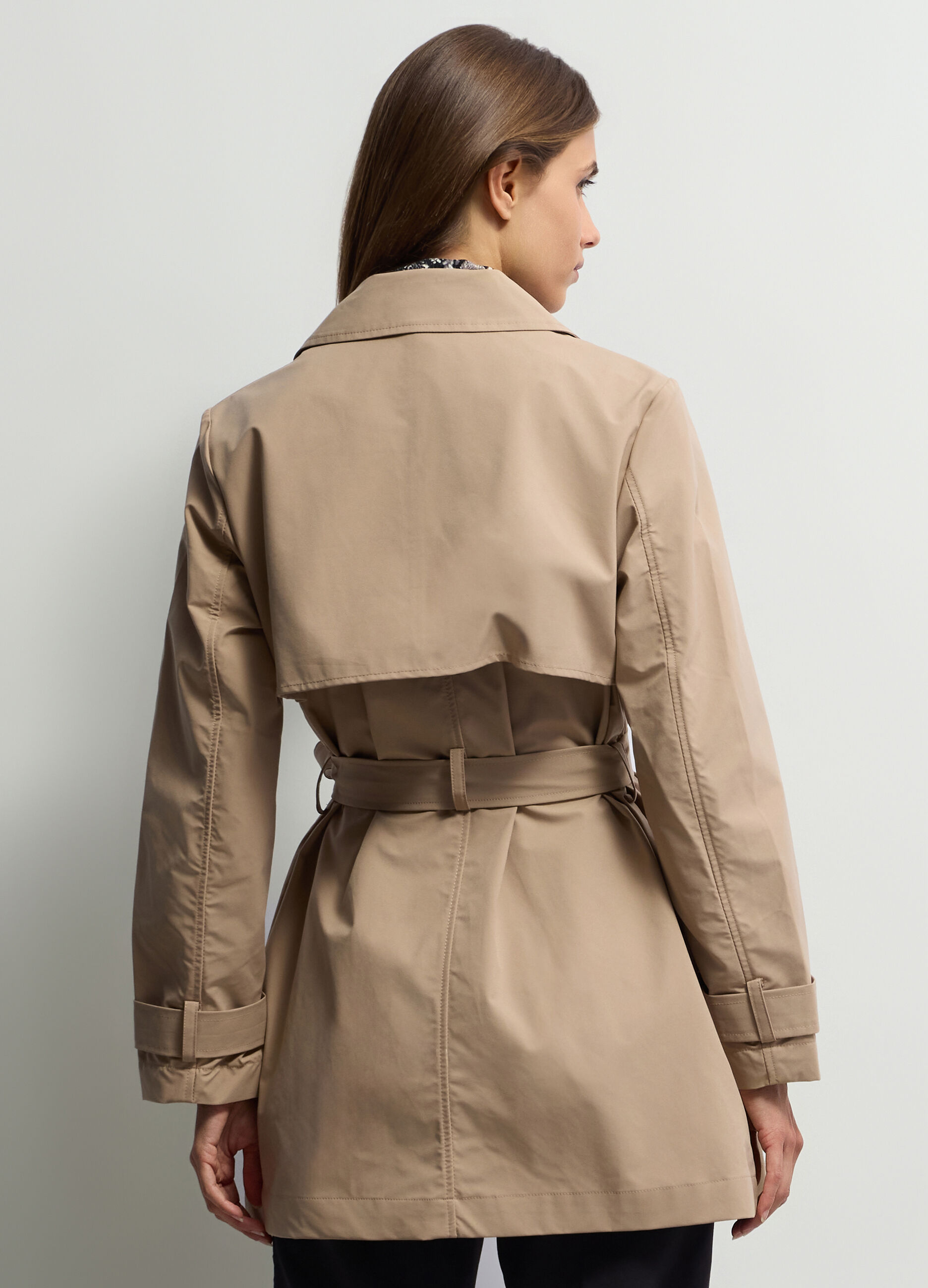 Trench doppiopetto con collo reverse donna_1