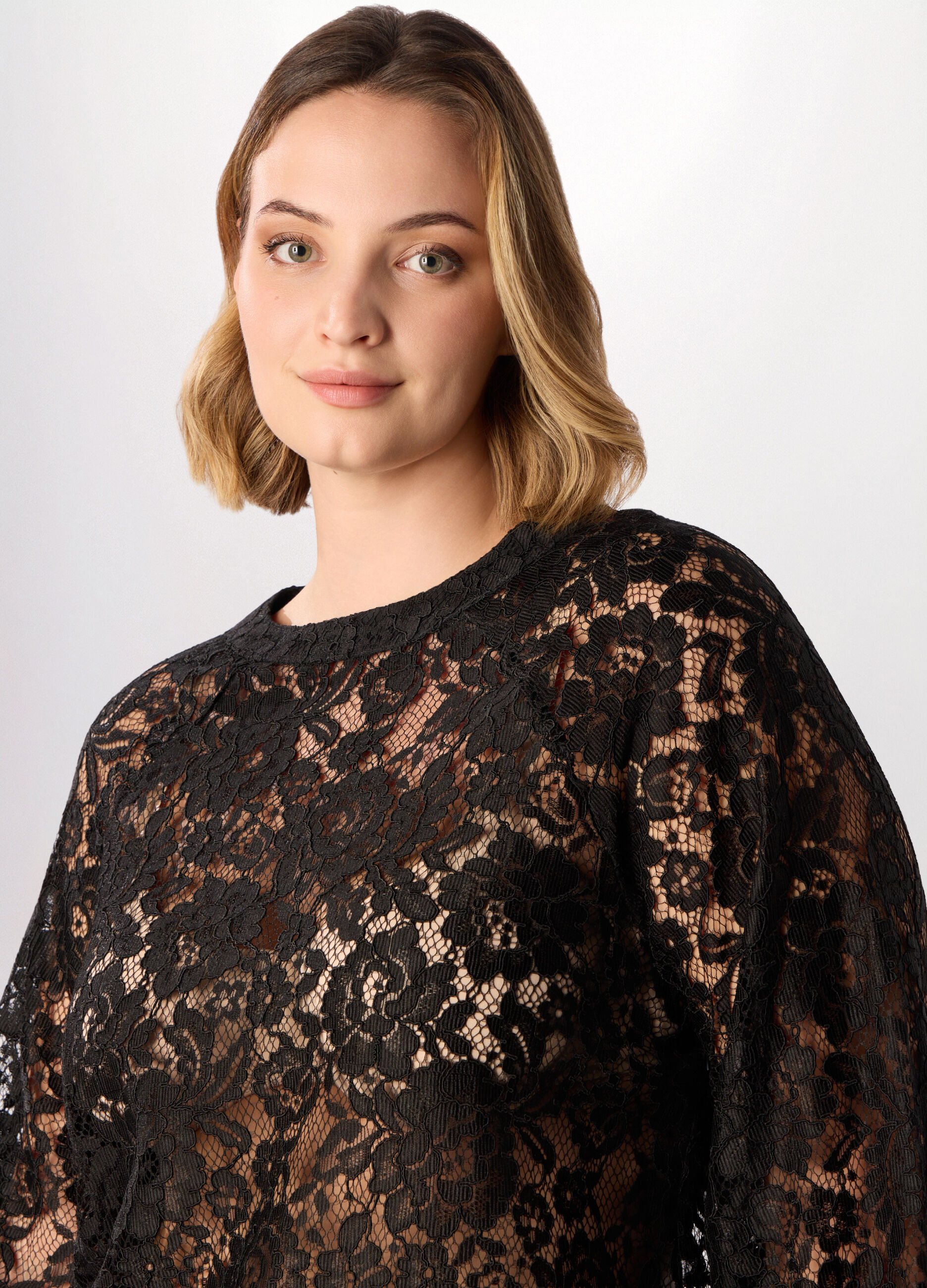 Blusa in pizzo misto viscosa donna curvy_2