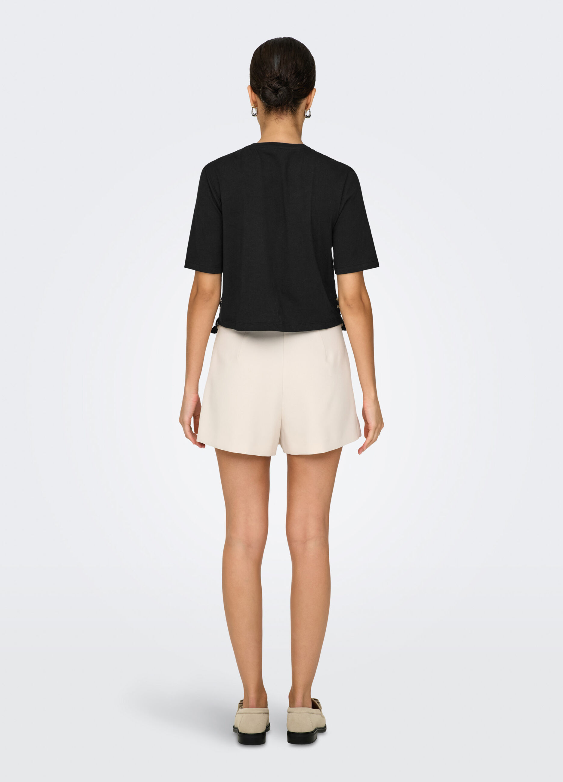 T-shirt con applicazioni donna_1