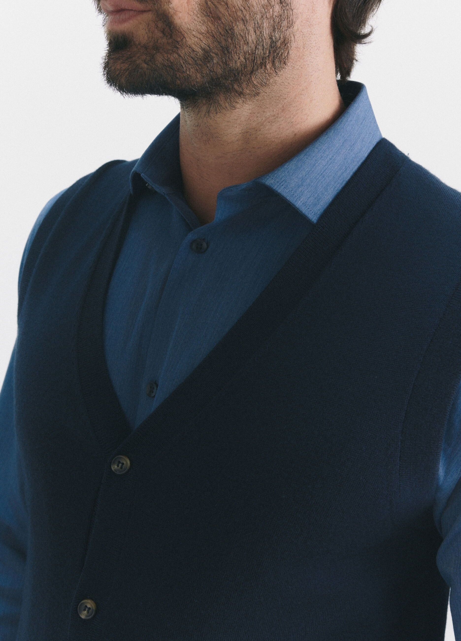 Gilet in maglia rasata di lana merino uomo_3