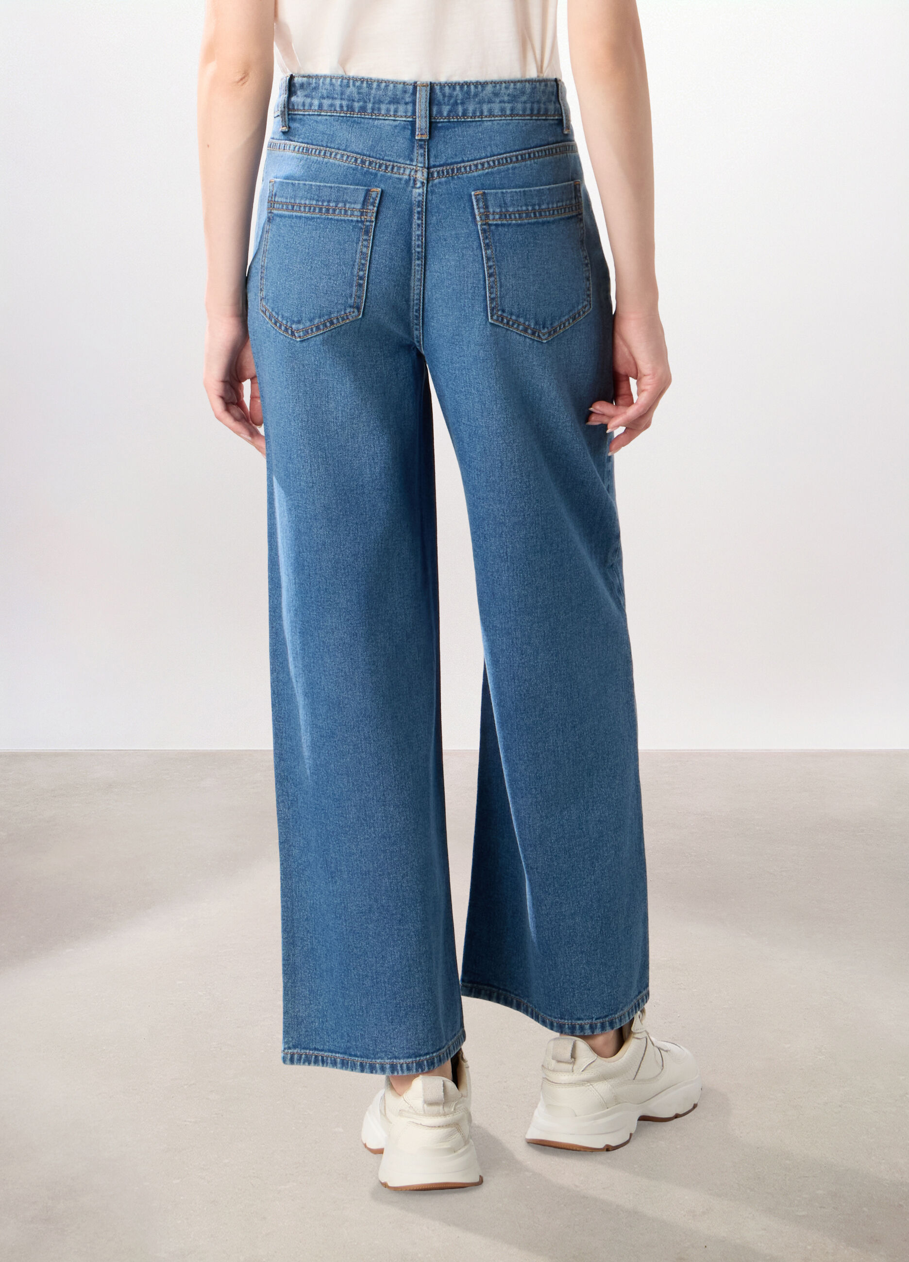 Pantaloni wide leg in denim di puro cotone donna_1