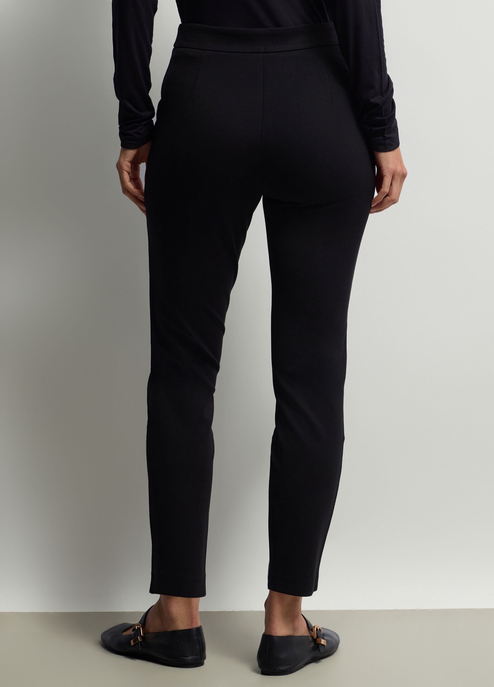 Pantaloni Fit Slim in Punto Milano di misto viscosa stretch donna_2
