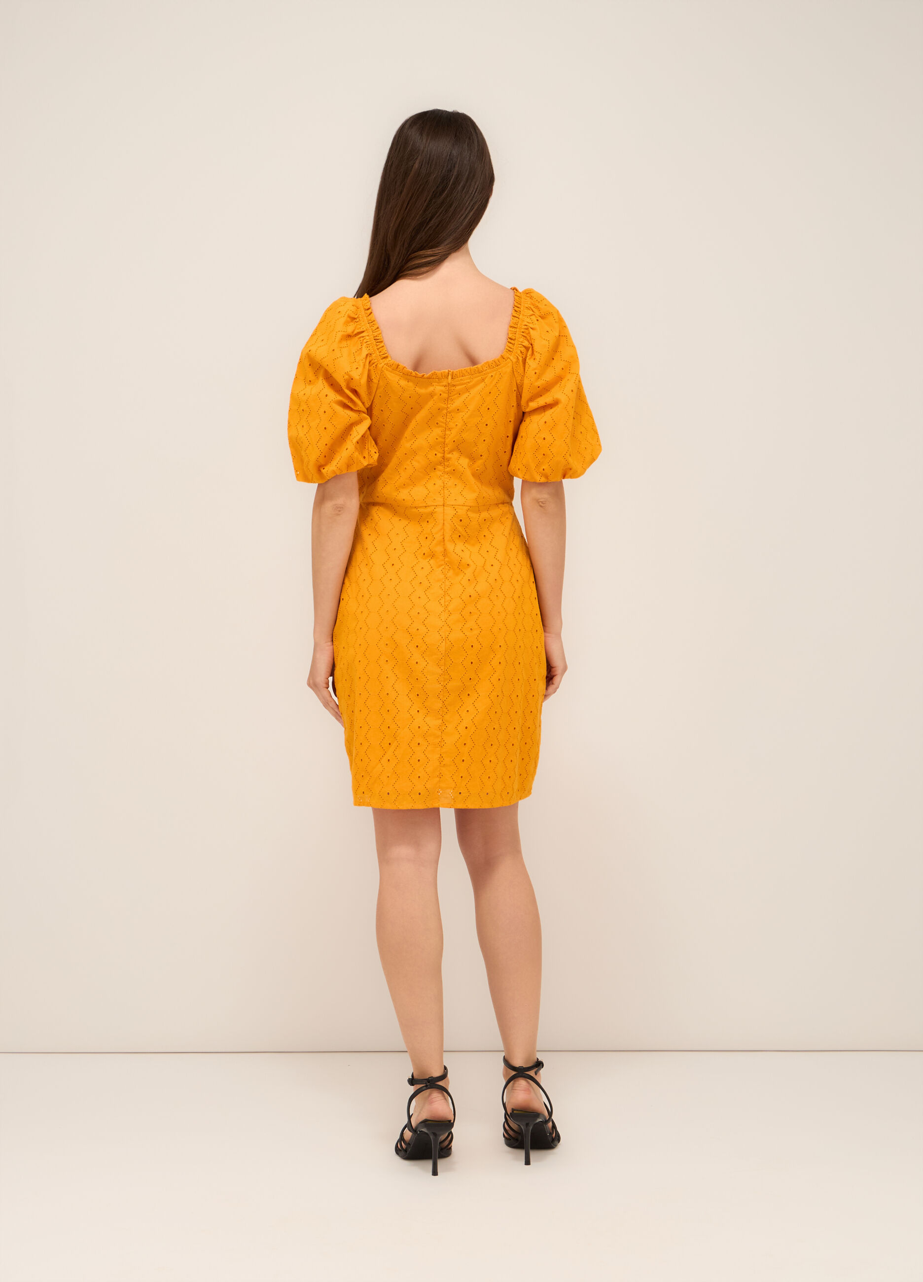 Abito corto in puro cotone sangallo donna