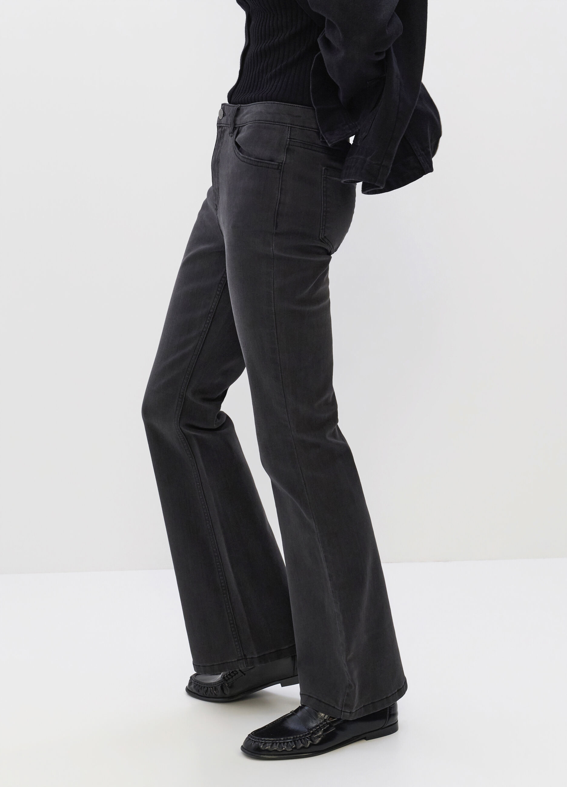 Pantaloni Flare Fit in denim stretch misto cotone donna_2