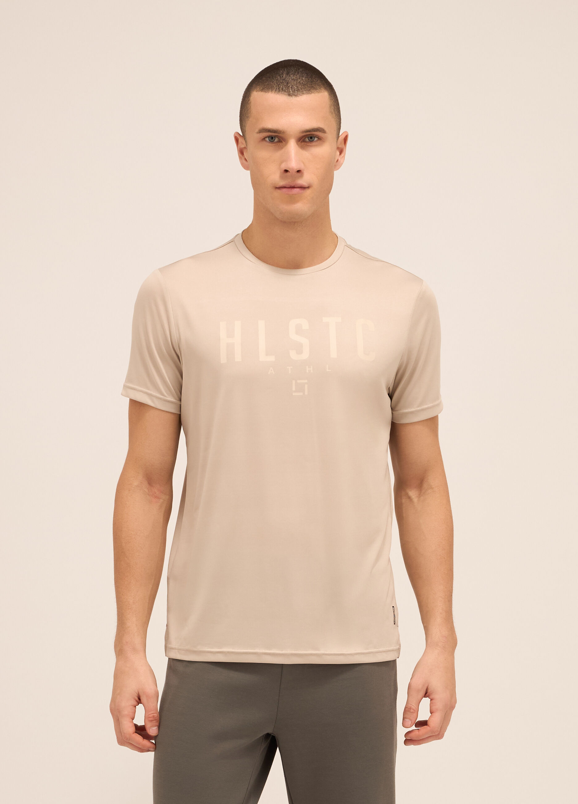 T-shirt girocollo in jersey tecnico uomo_0