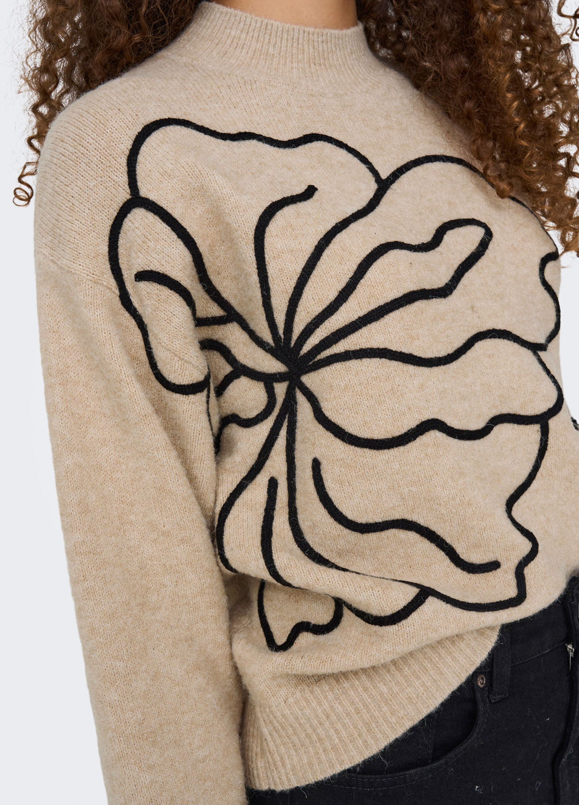 Tricot con ricamo donna_4