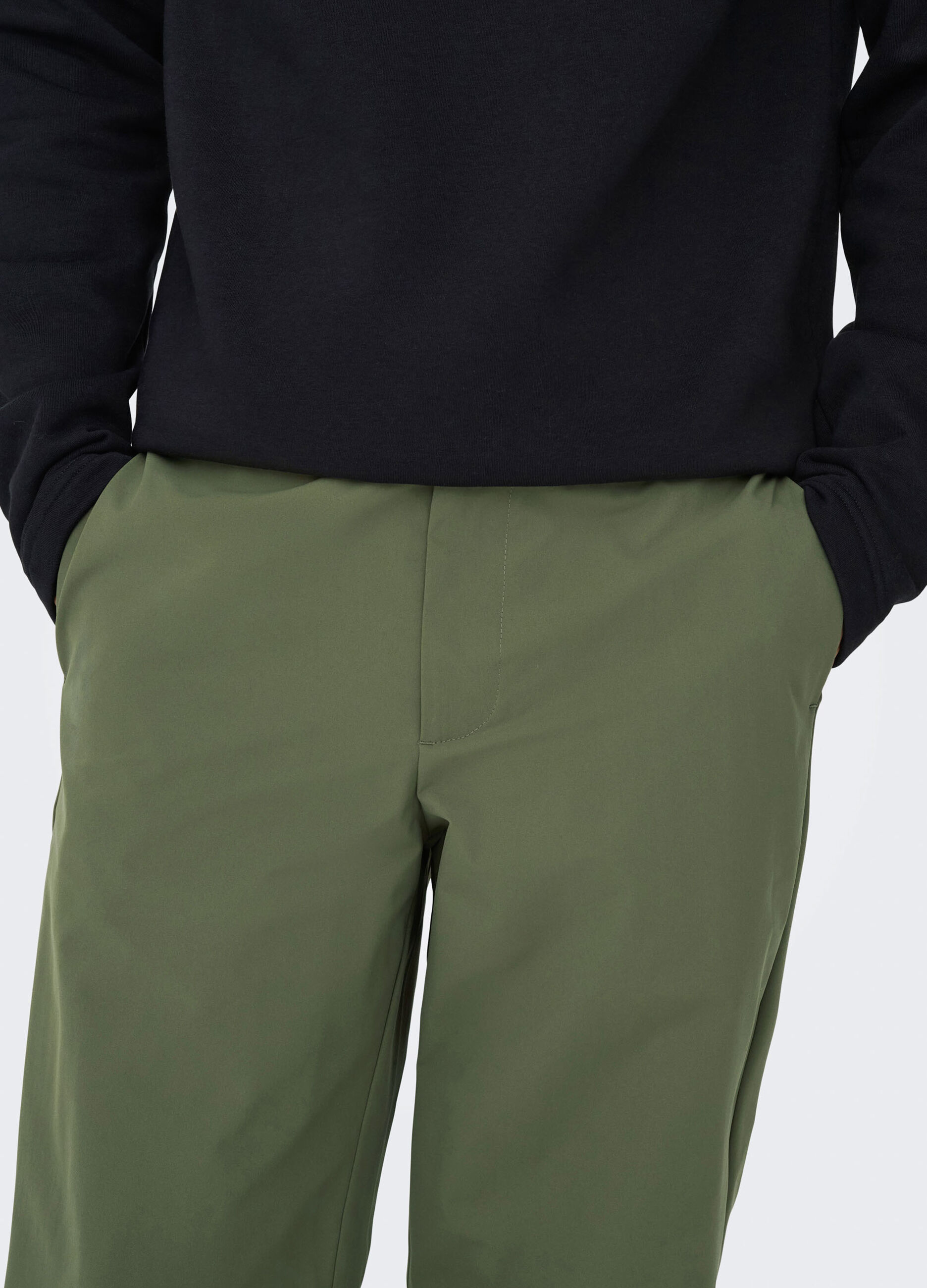 Pantaloni tapered fit_3