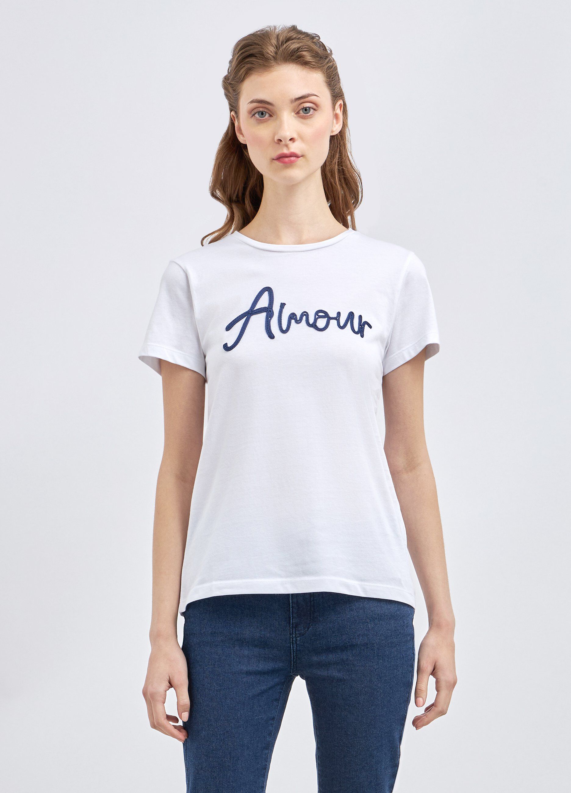 T-shirt con ricami ed applicazioni donna_0