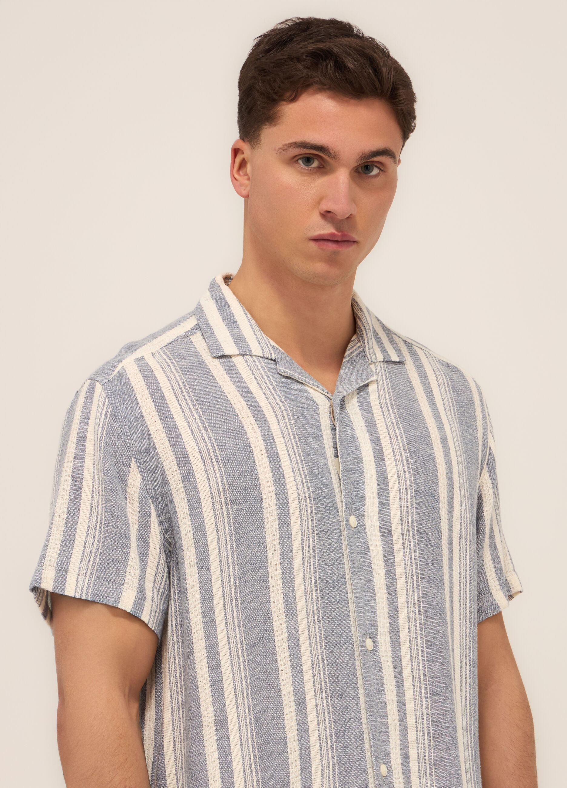 Camicia a maniche corte in misto viscosa uomo