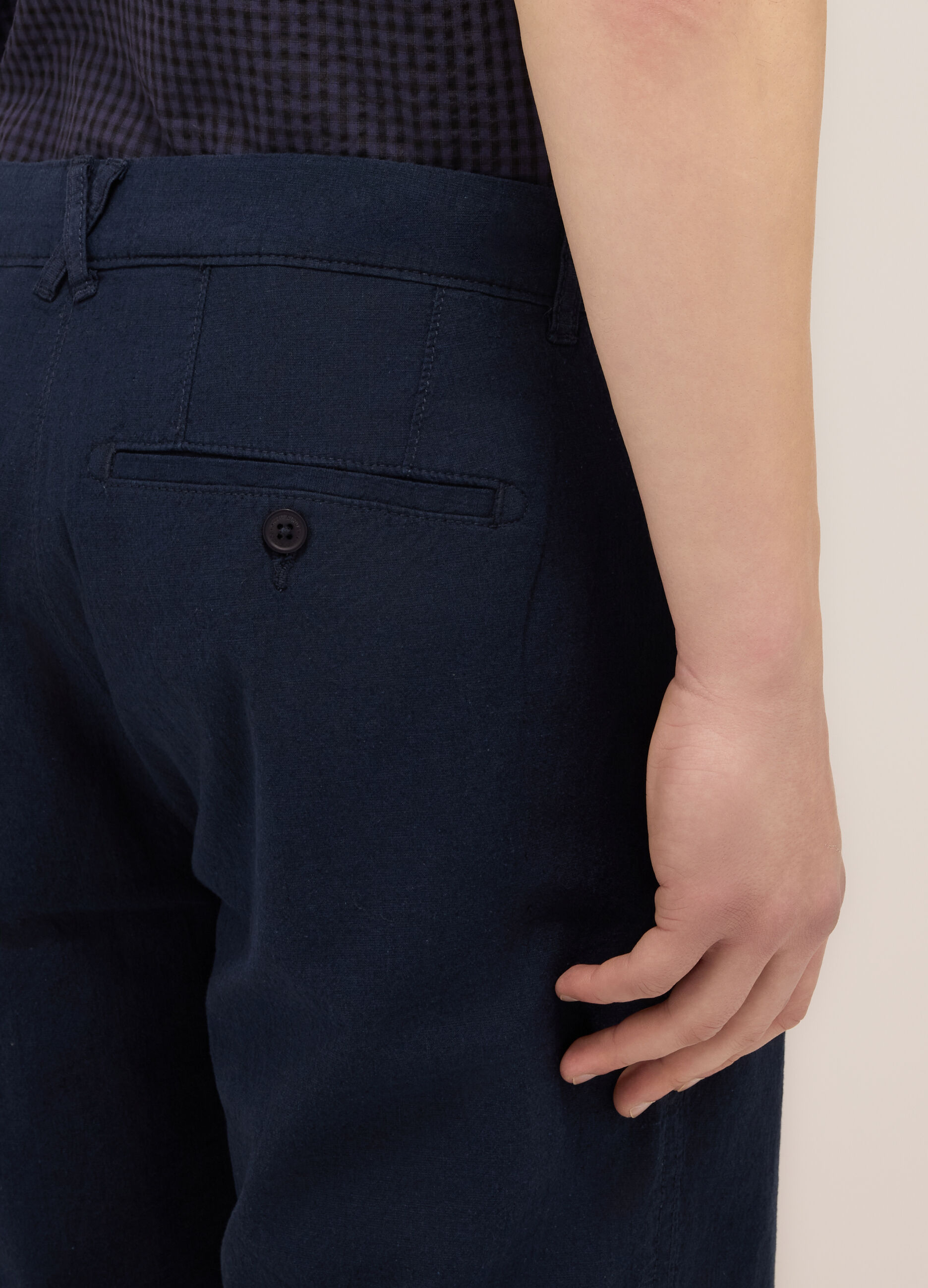 Bermuda in cotone e lino stretch uomo_2