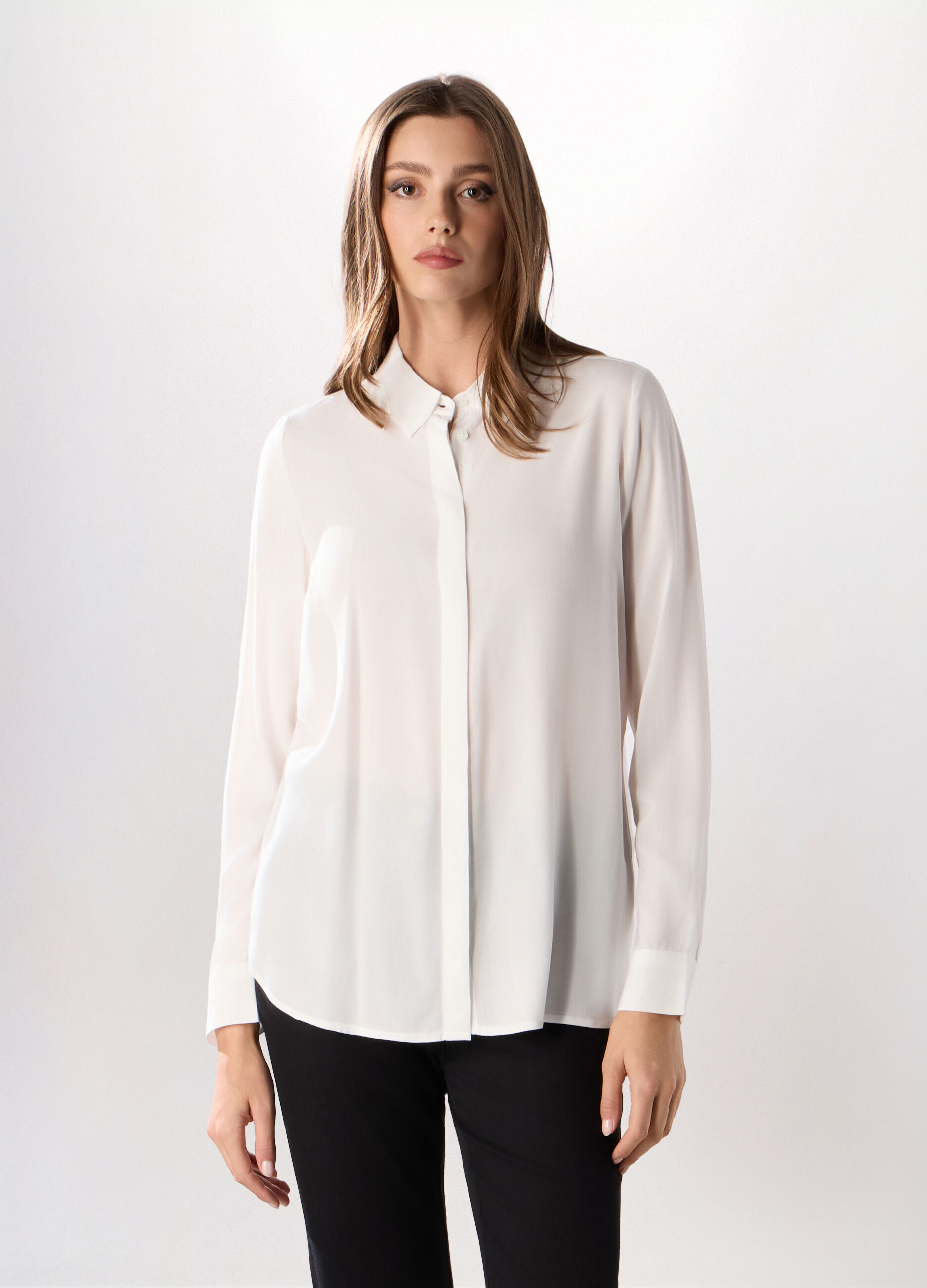 Camicia in pura viscosa tinta unita donna_0
