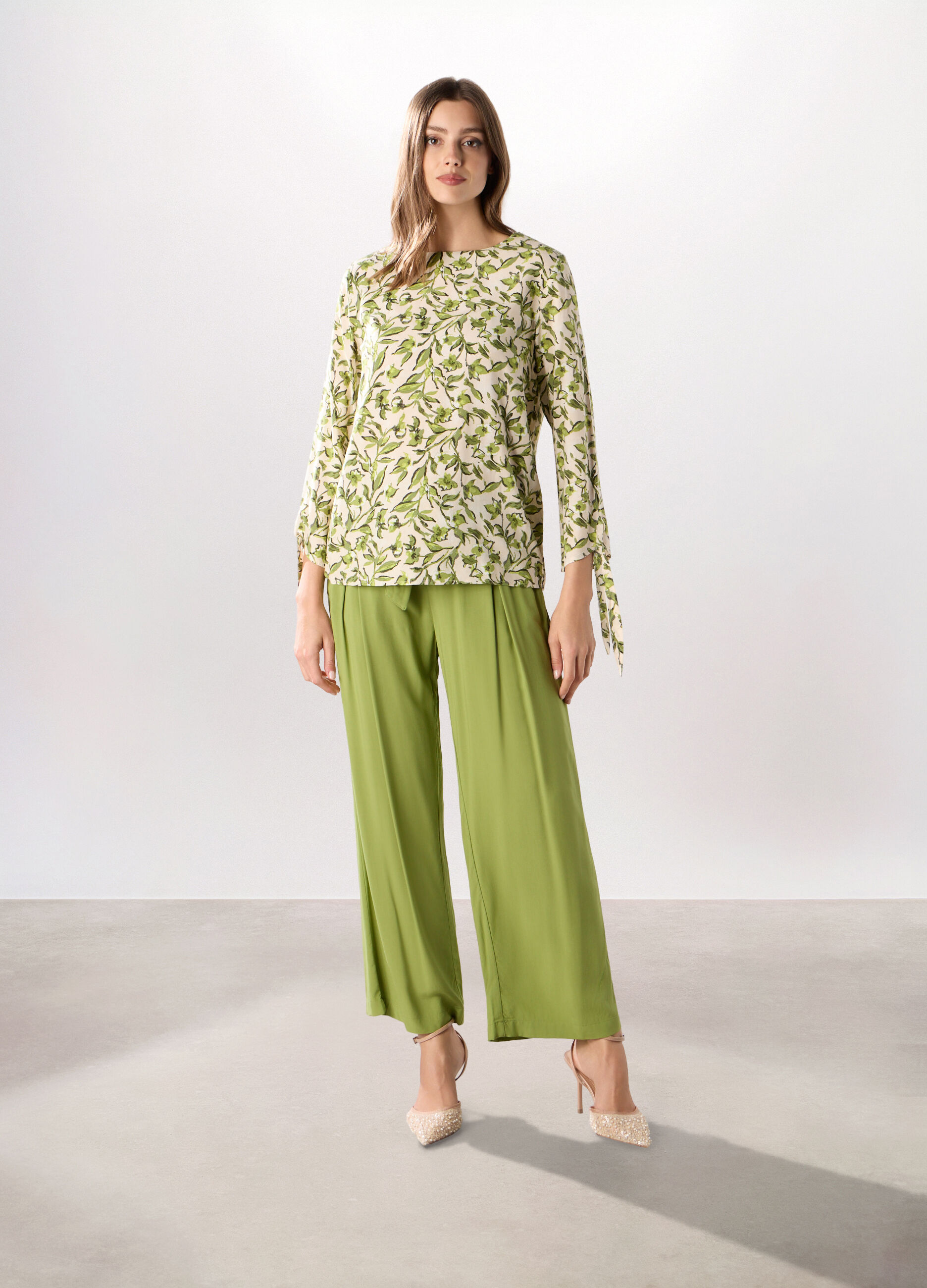 Pantalone palazzo a pieghe in pura viscosa donna_0