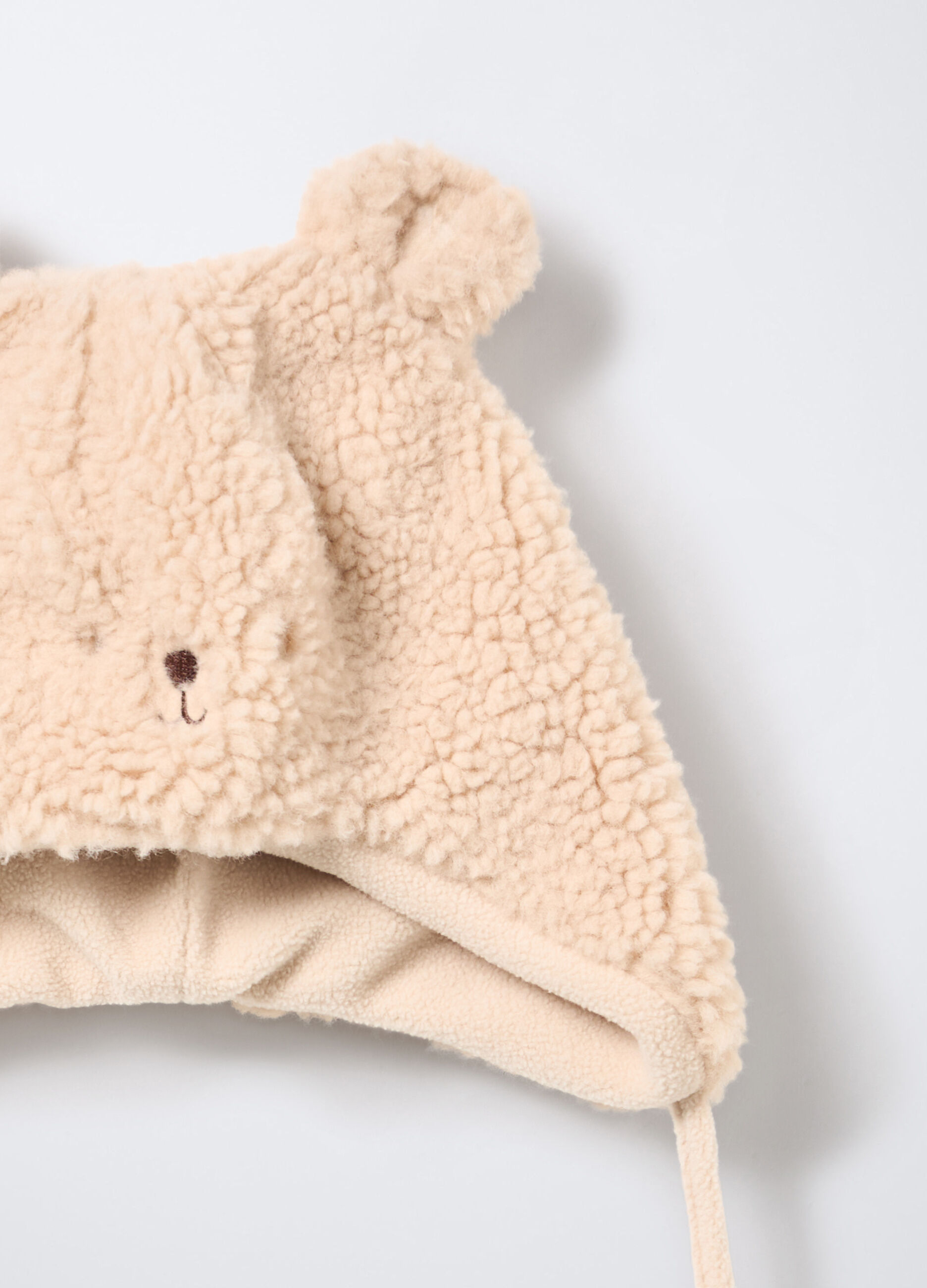 Berretto Teddy con ricami_2