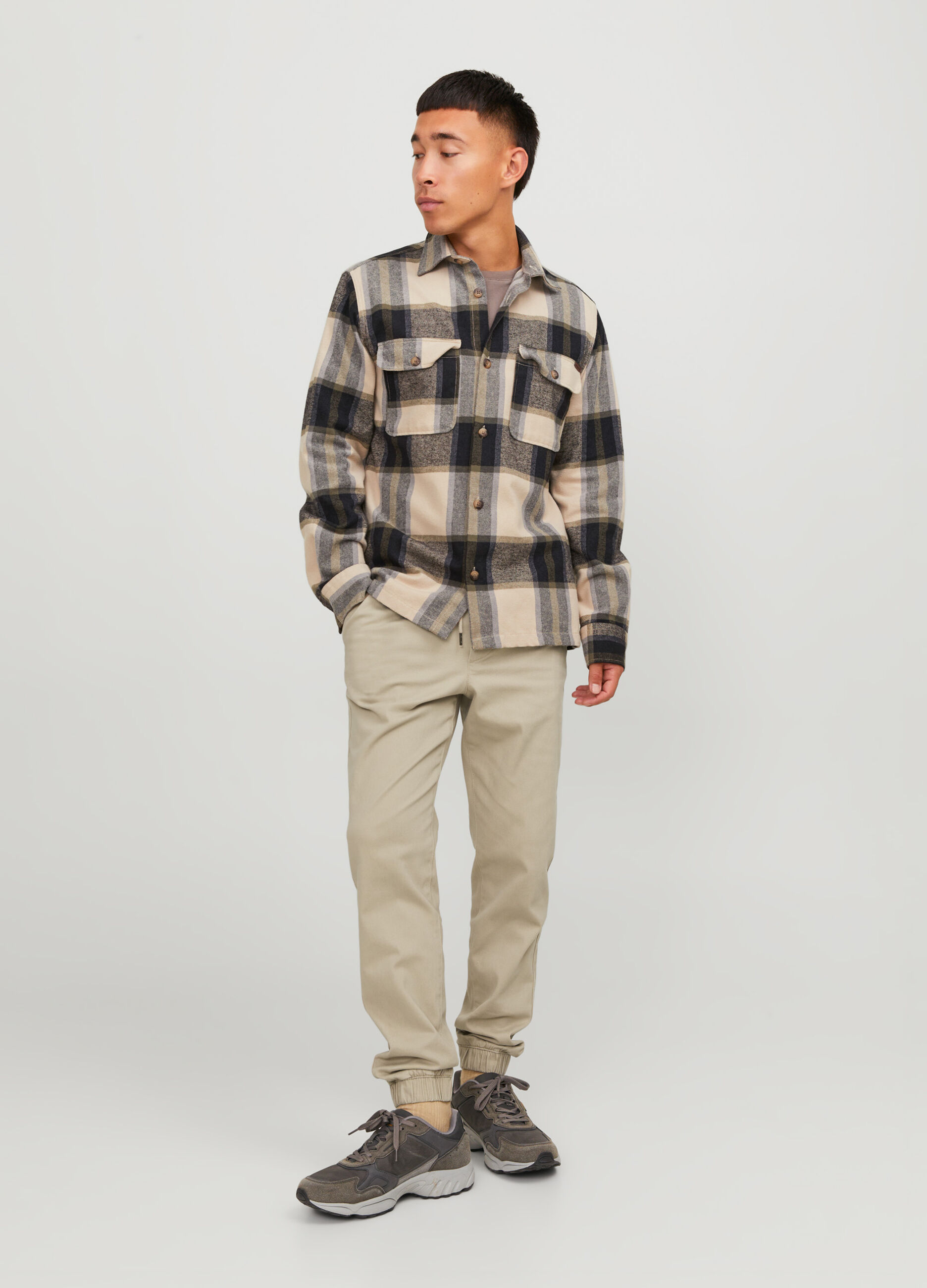 Jogger regular fit ibridi in twill di cotone uomo_0