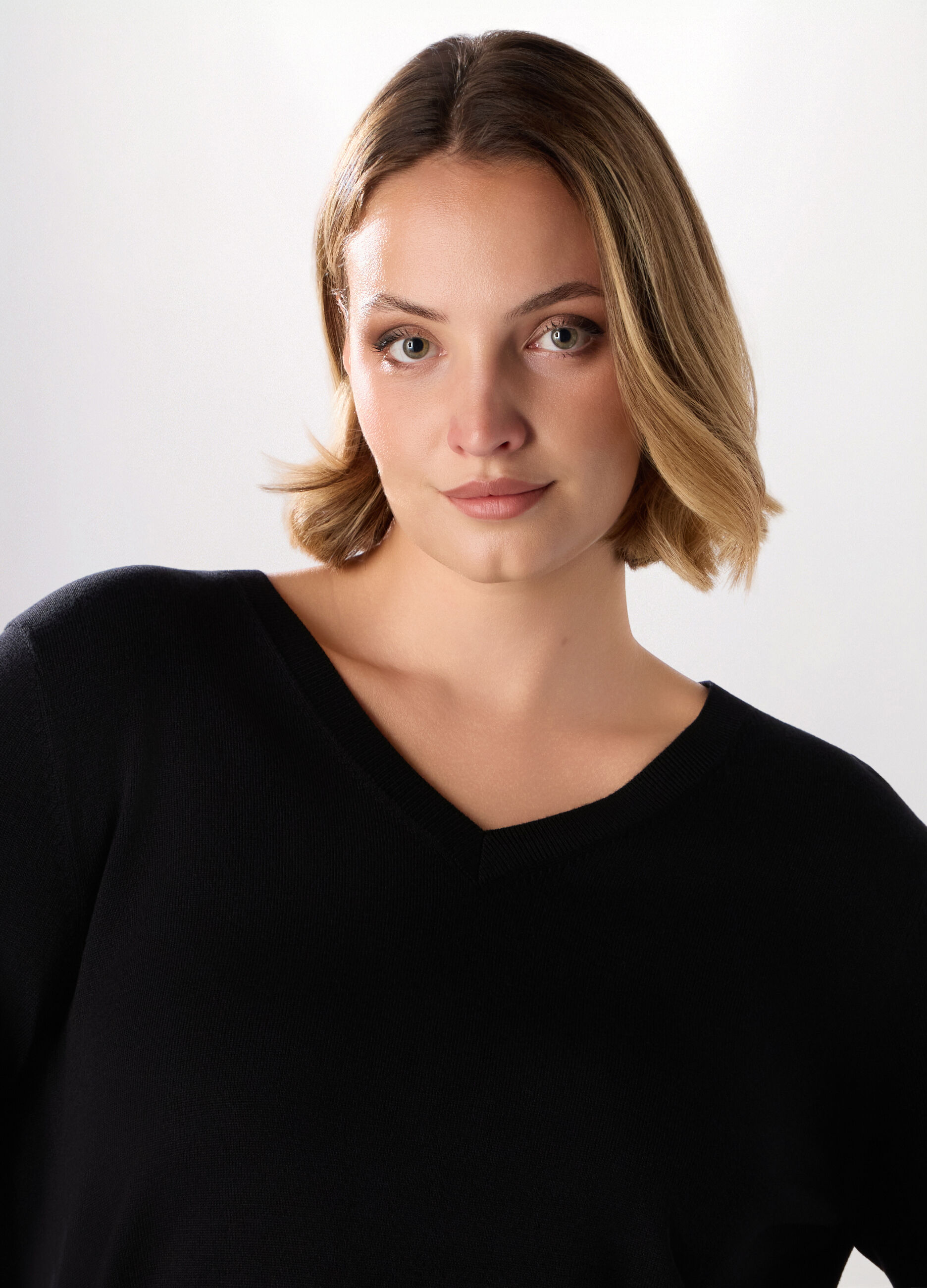 Pullover con scollo a V donna curvy_2