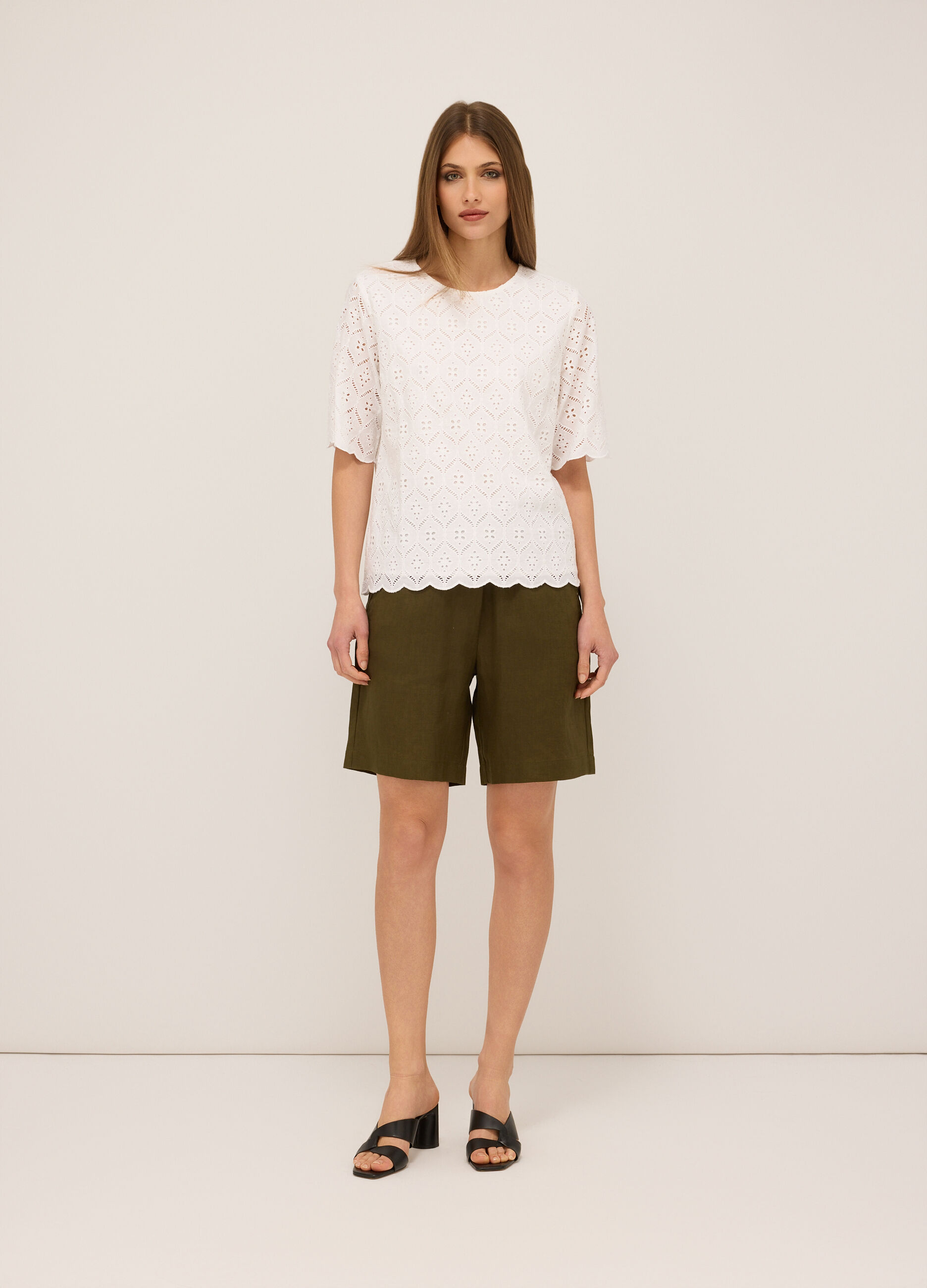 Bermuda in puro lino donna_0