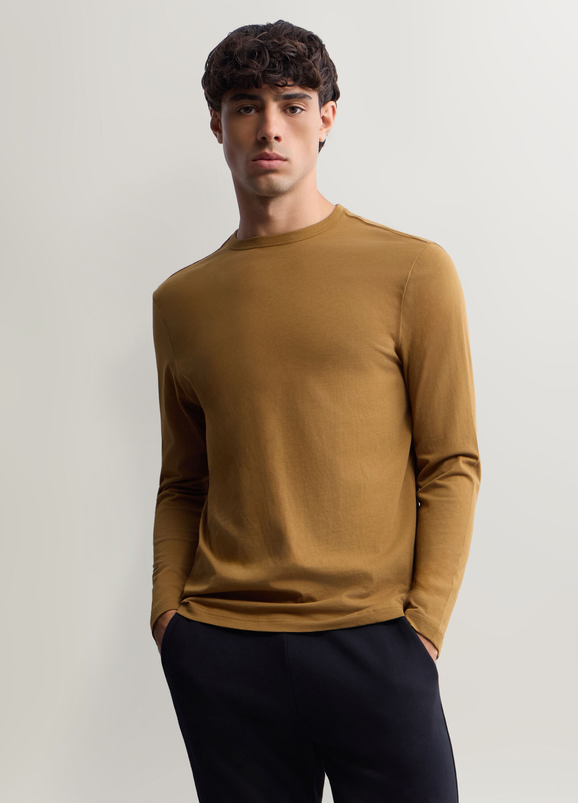 Maglia girocollo a maniche lunghe in cotone uomo_0