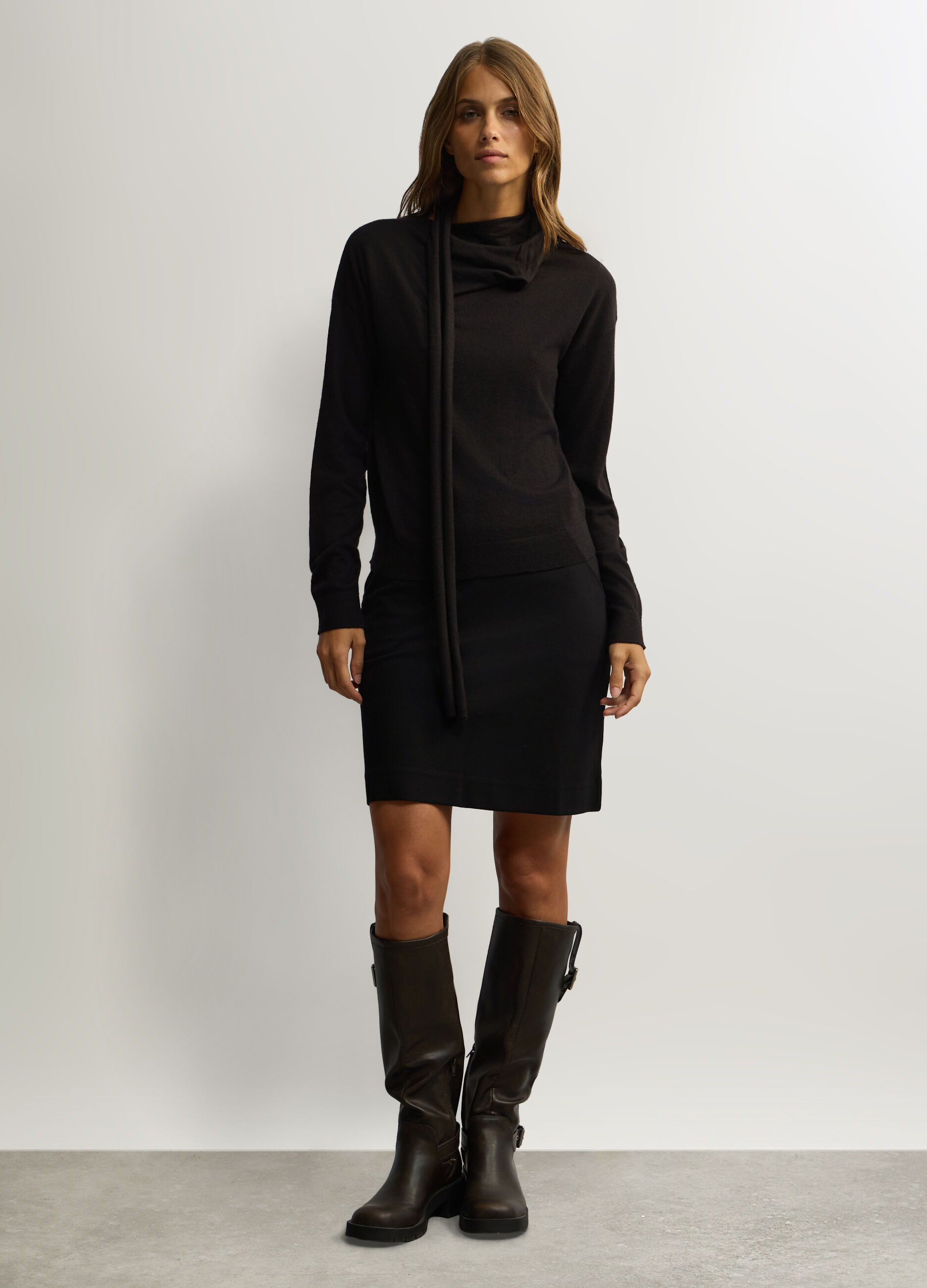 Pullover con scollo drappeggiato in maglia rasata donna_0