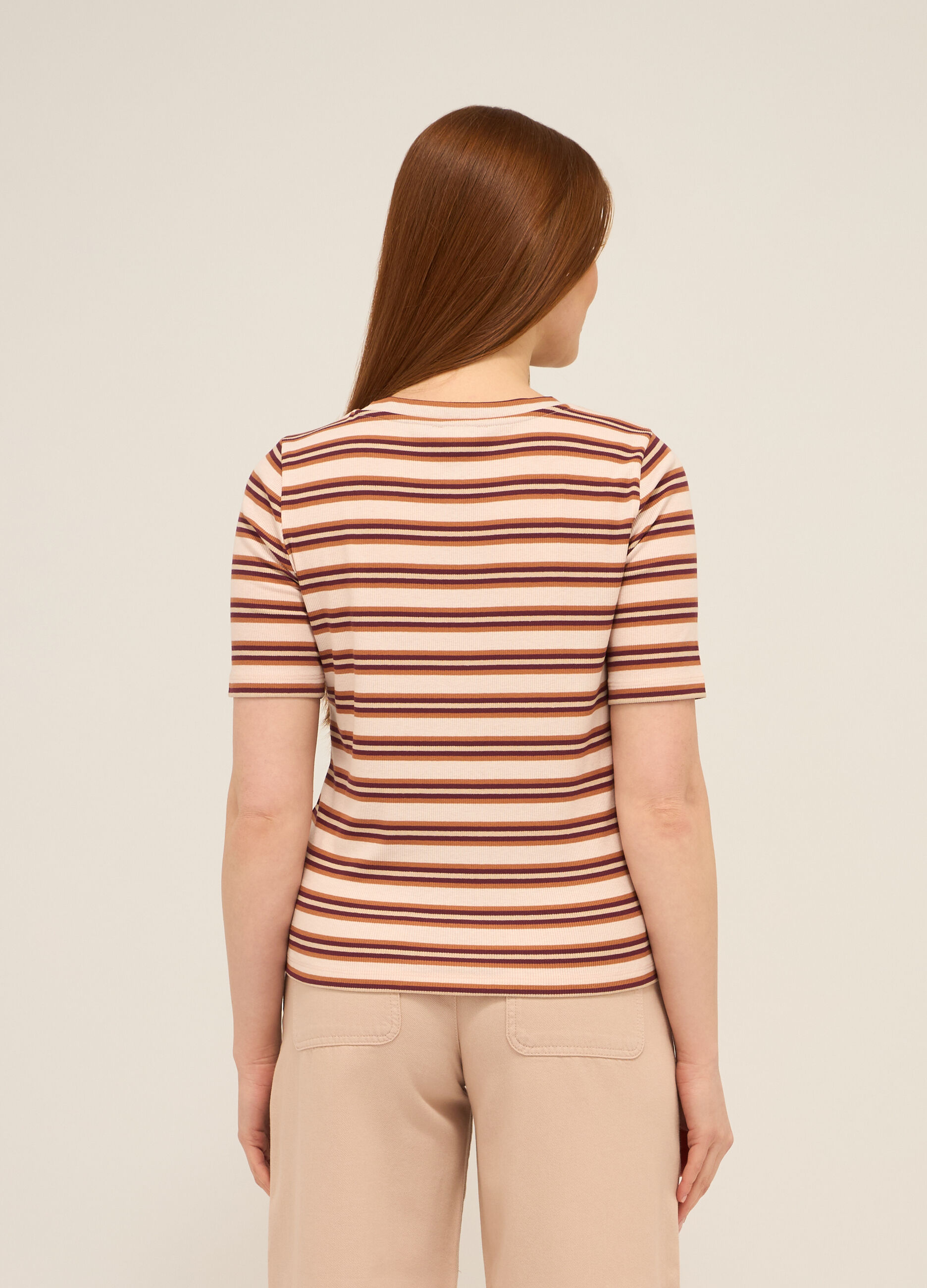 T-shirt in costina di misto cotone stretch donna_1