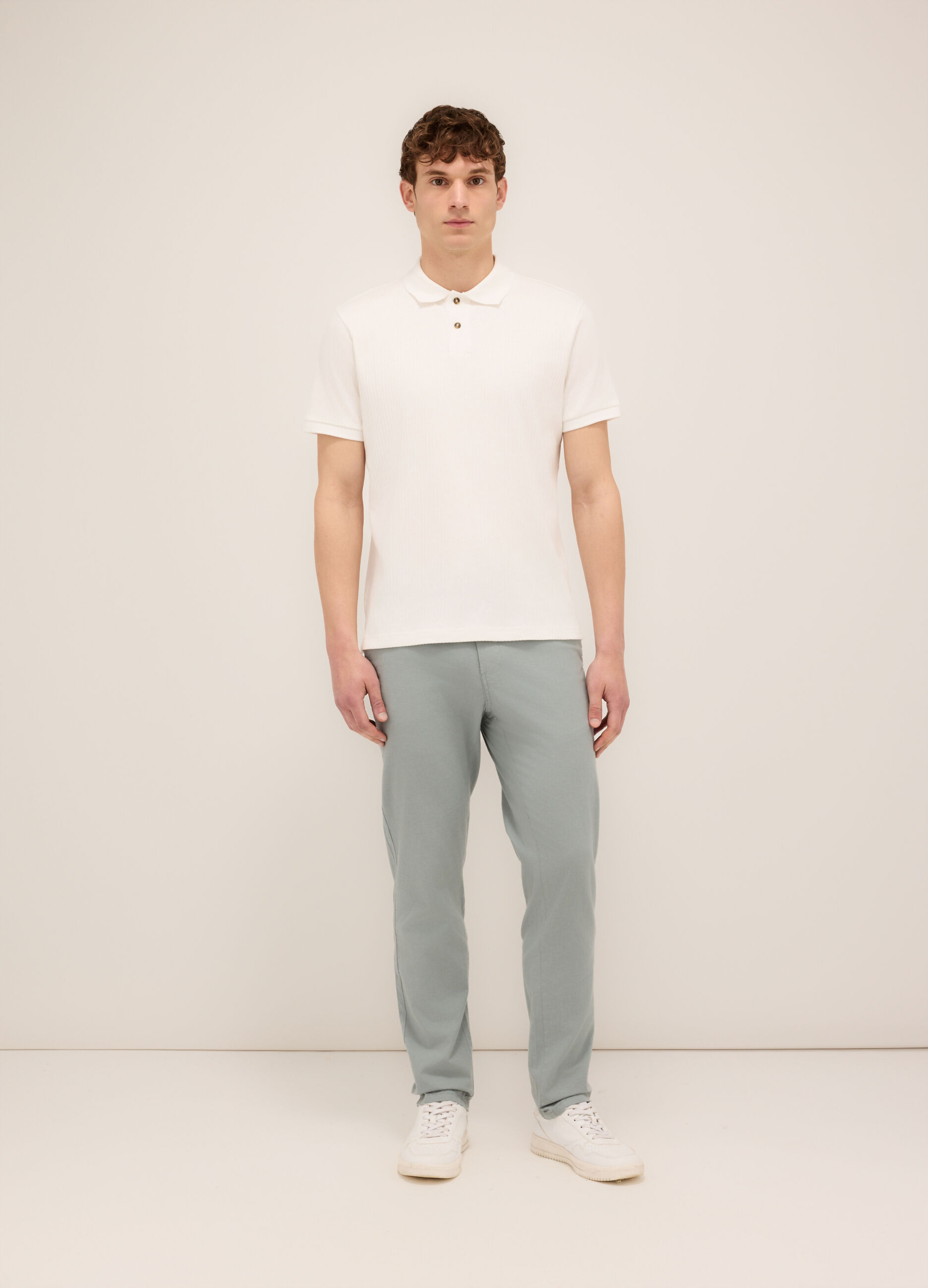 Pantalone chino in cotone e lino stretch uomo_0