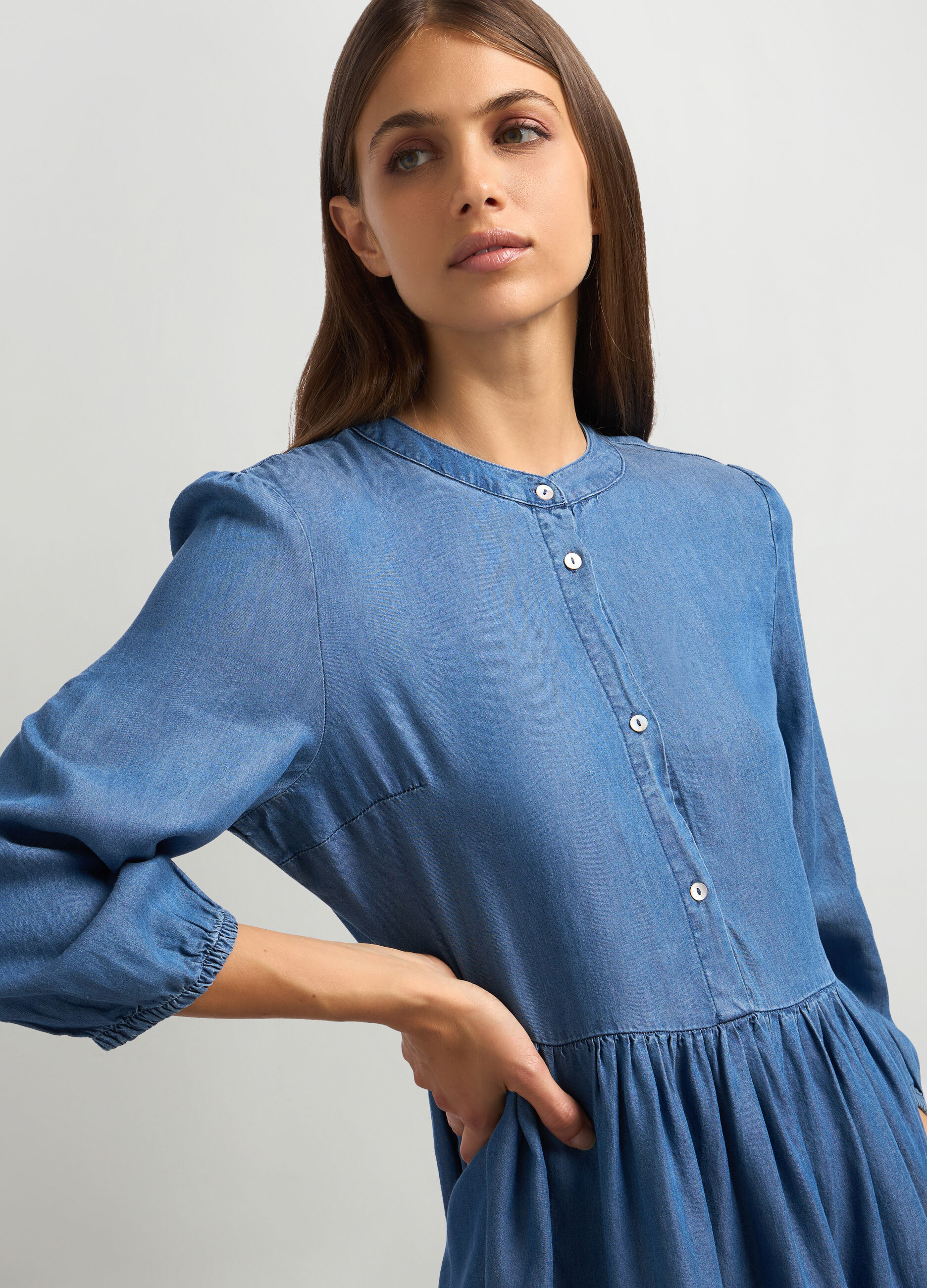 Vestiti e Abiti Corti da Donna Eleganti e Casual Acquista Online