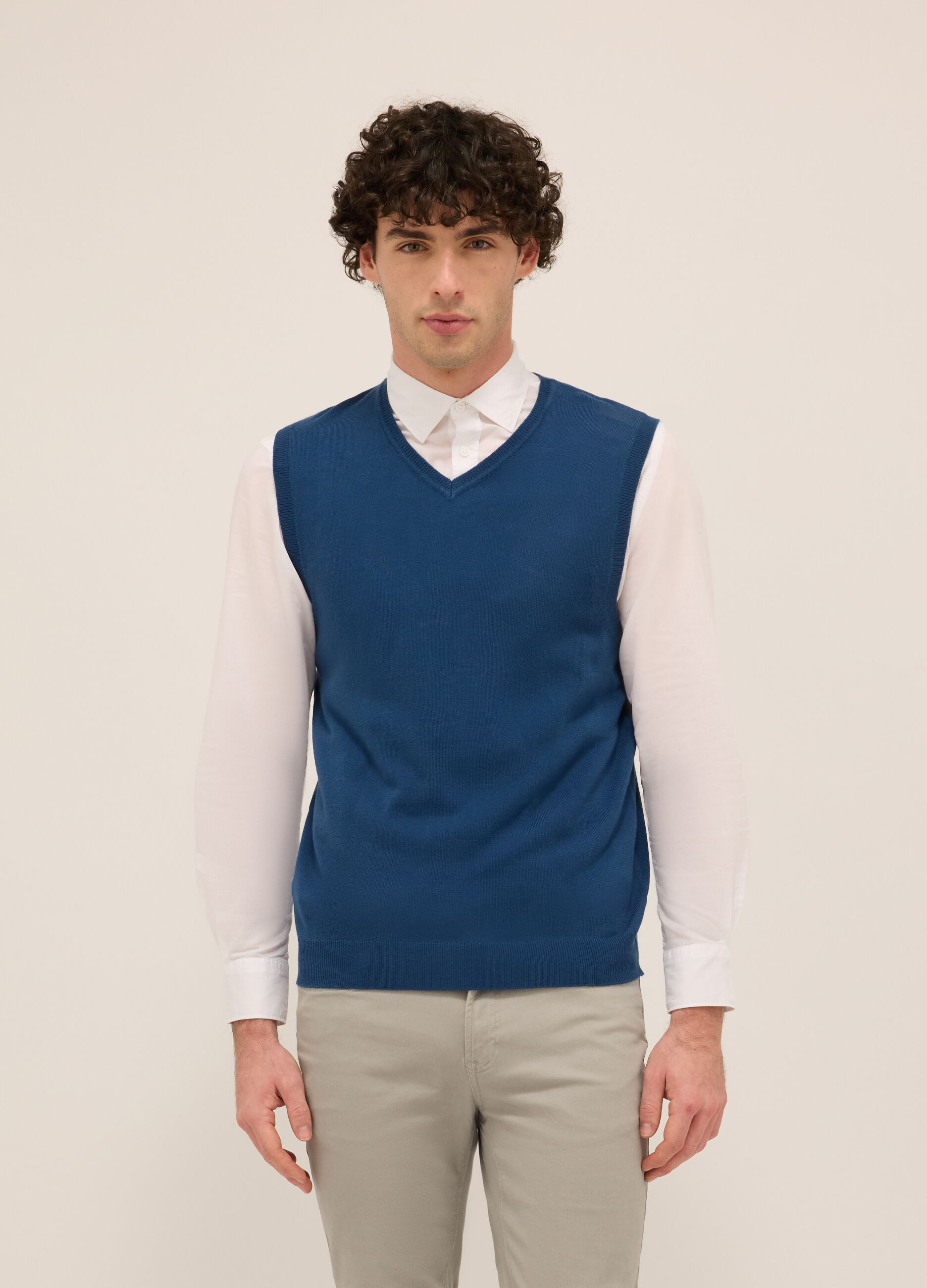 Gilet collo a V in maglia rasata uomo_0