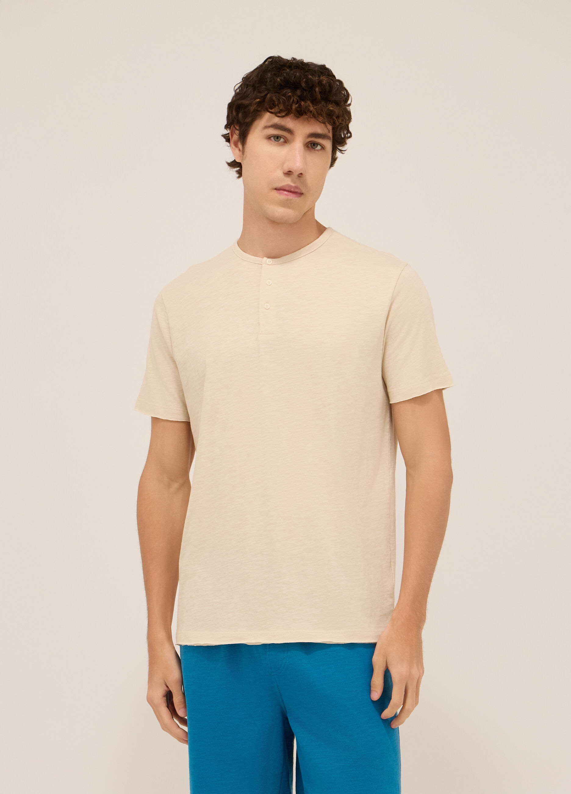 T-Shirt a collo serafino in jersey di cotone uomo_0
