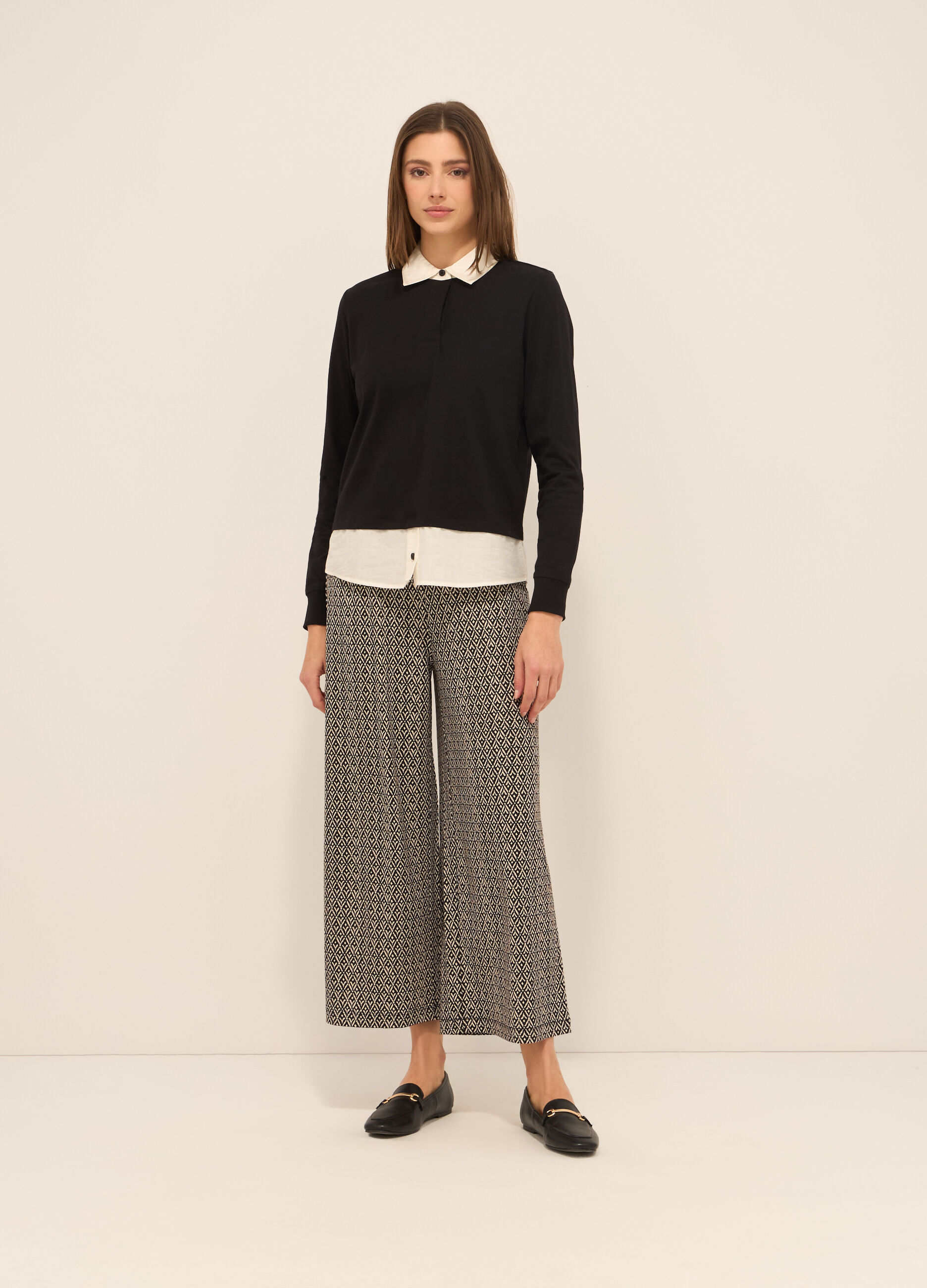 Pantaloni in tessuto stretch donna_0