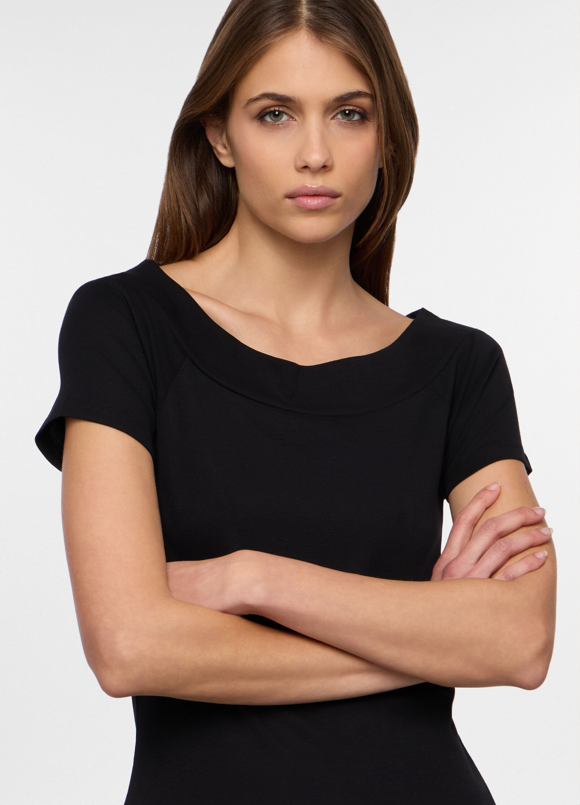 T-shirt con scollo a barchetta donna_2