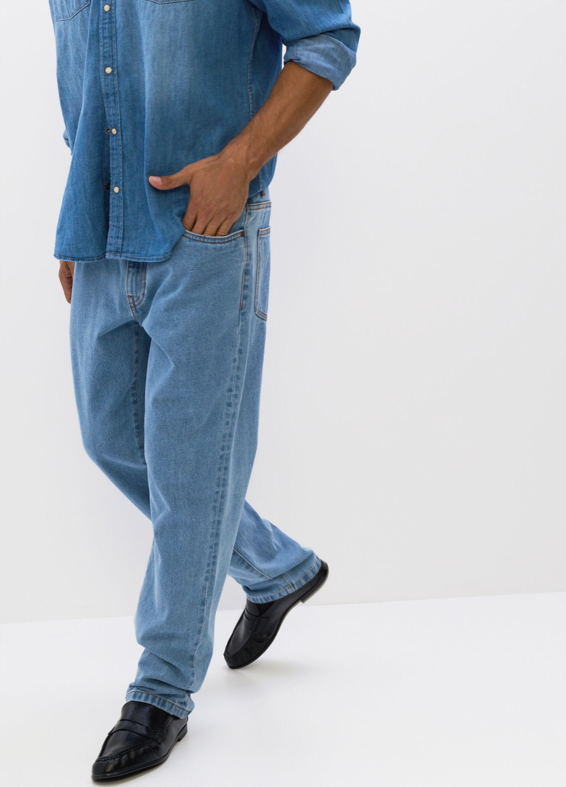 Jeans regular fit in denim cotone uomo_2