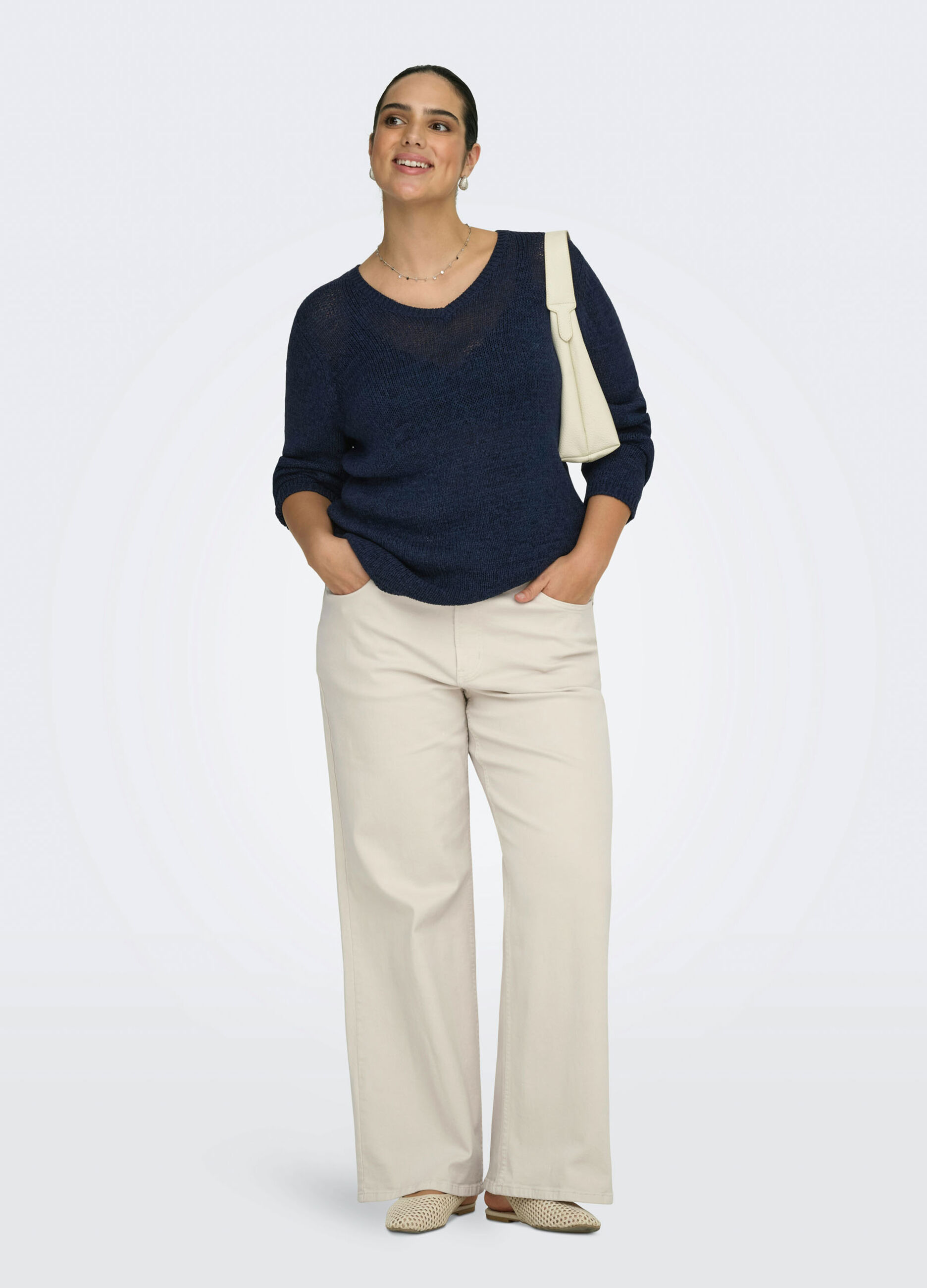 Pullover regular fit con scollo a V_2