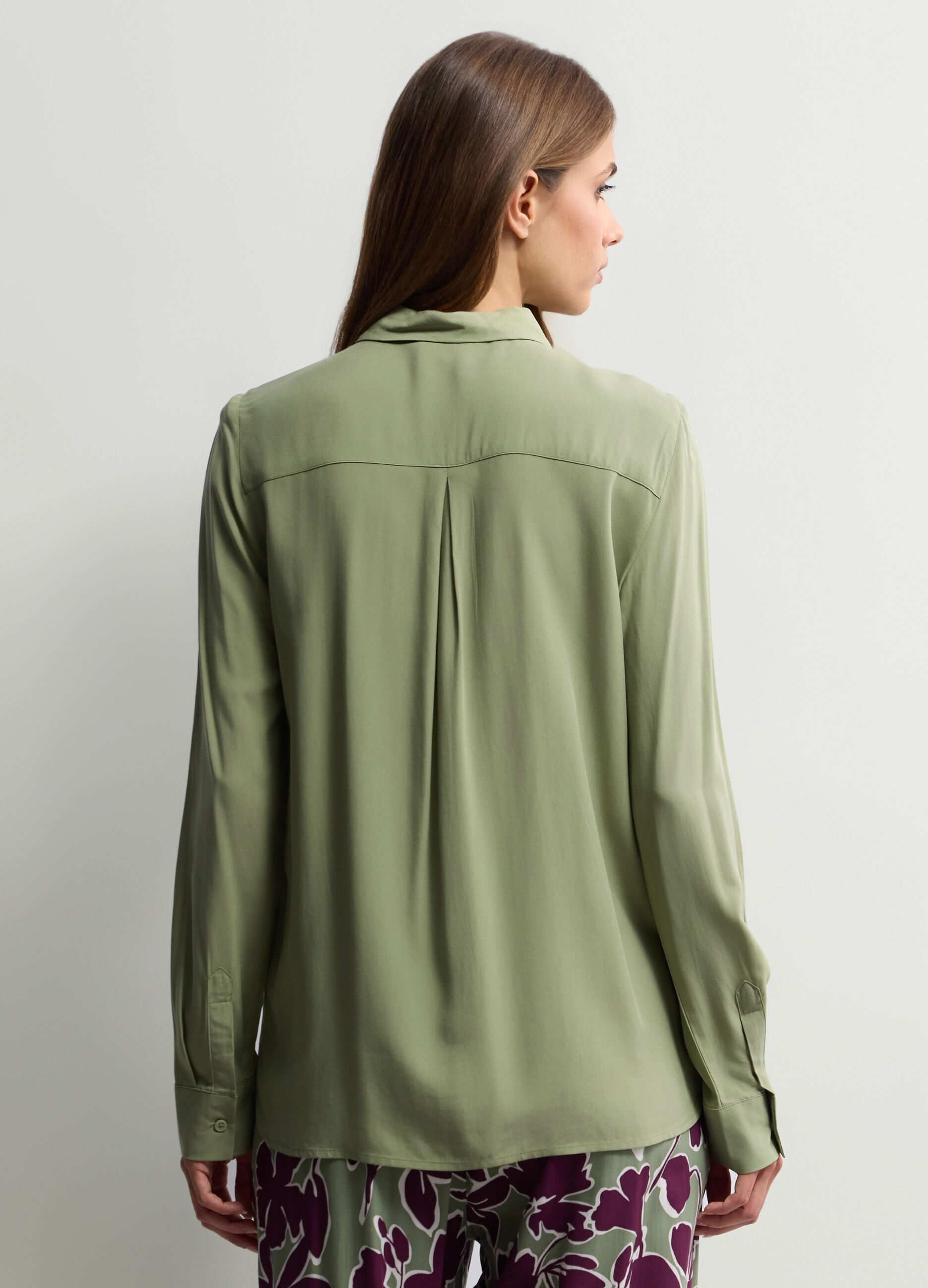 Camicia Fit Regular con colletto alla francese in pura viscosa donna_1