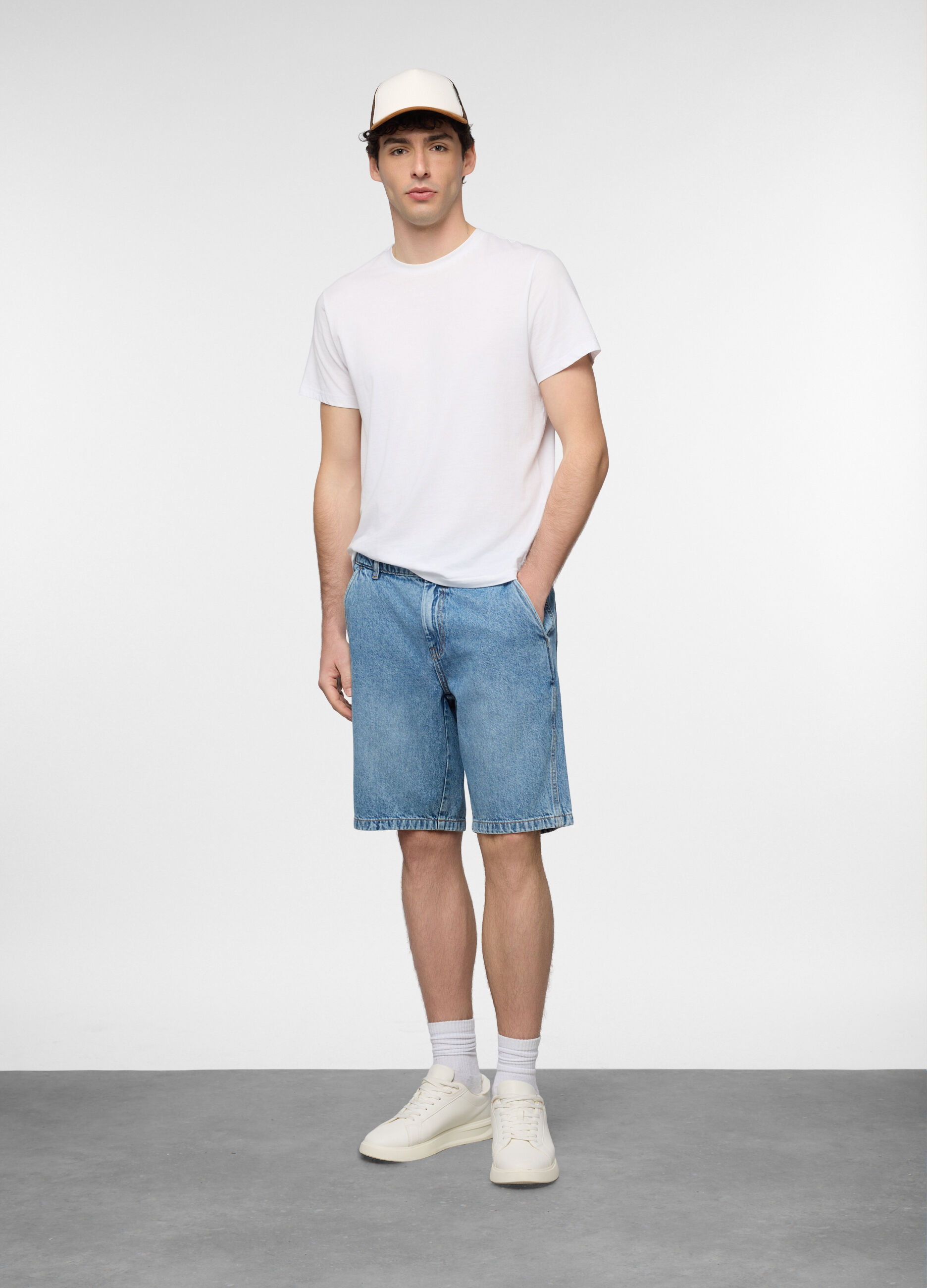 Jeans bermuda in puro cotone uomo_0