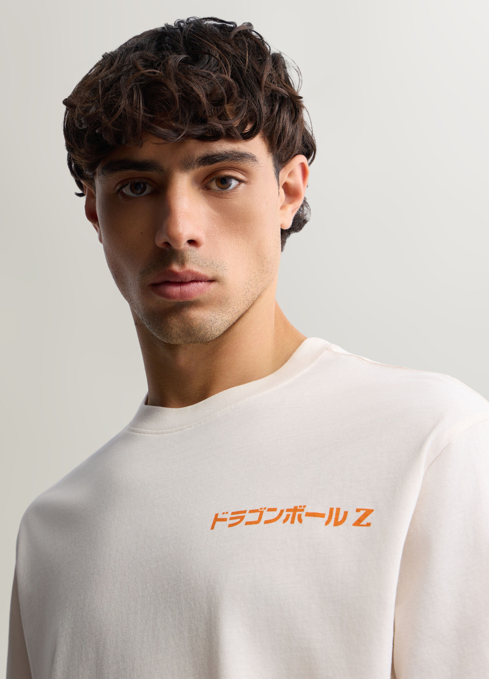 T-shirt girocollo in cotone con stampa Dragonball uomo_2