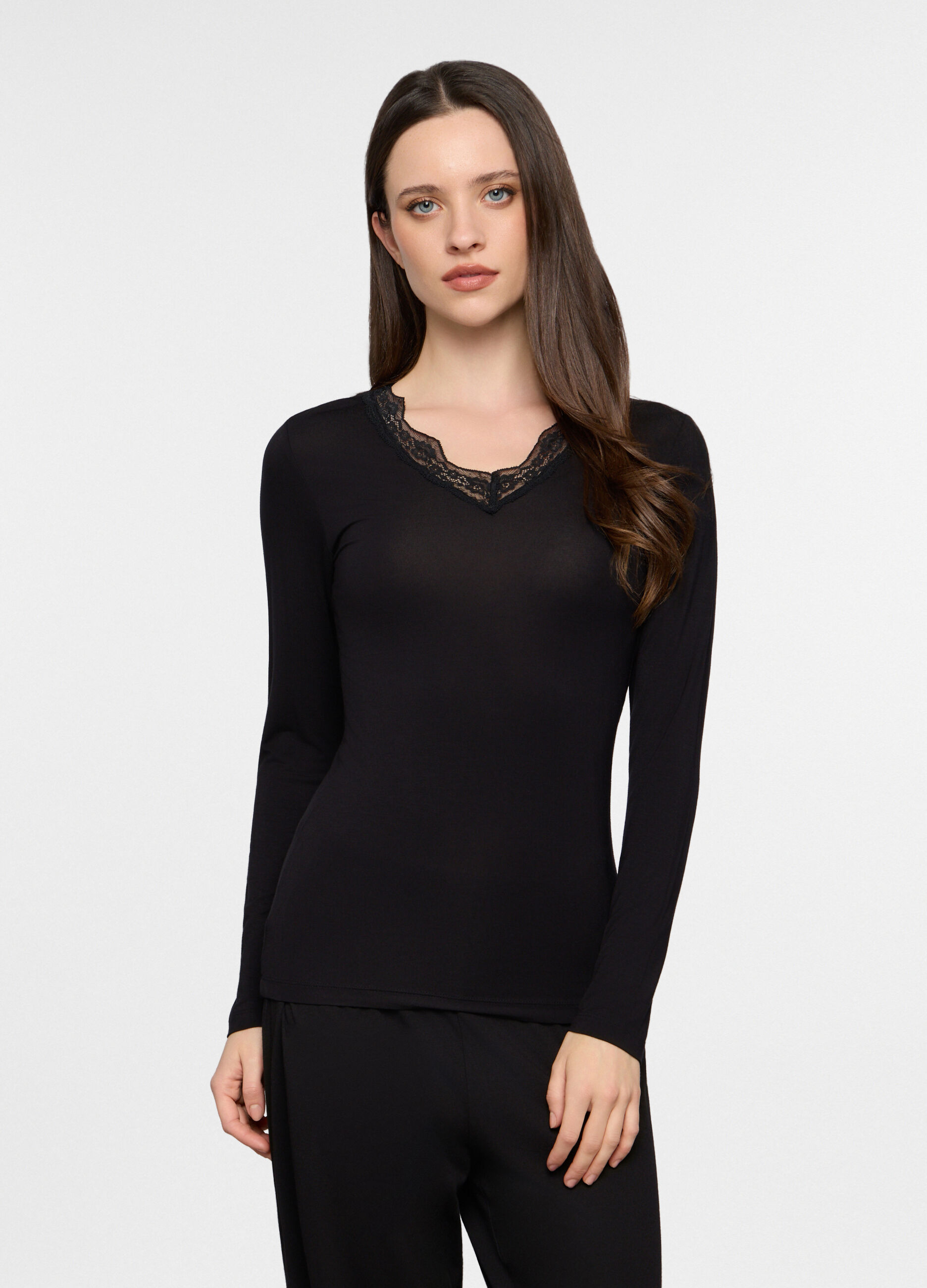 T-shirt intima con scollo a V stretch donna_0