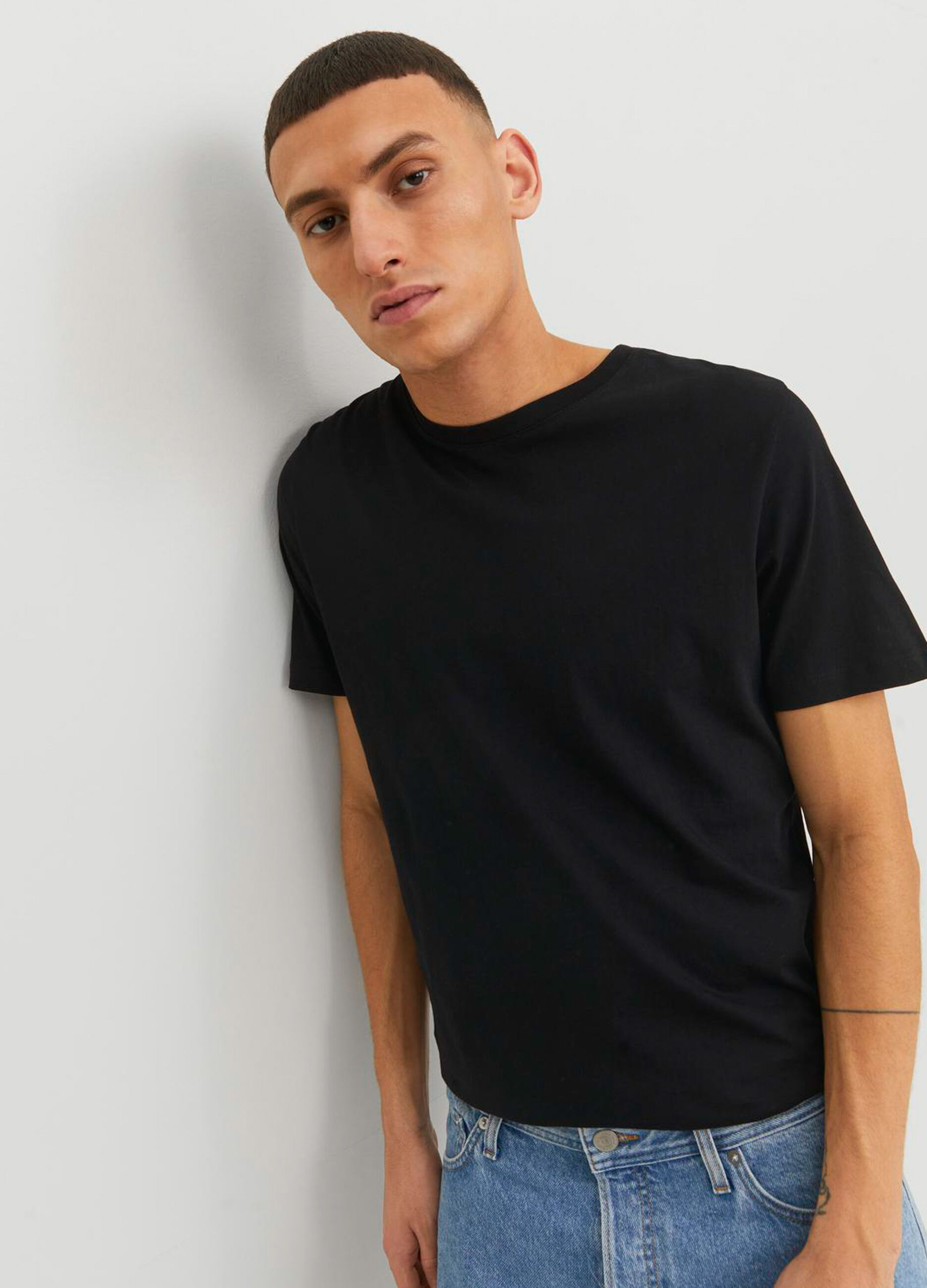 T-shirt girocollo a tinta unita uomo_3