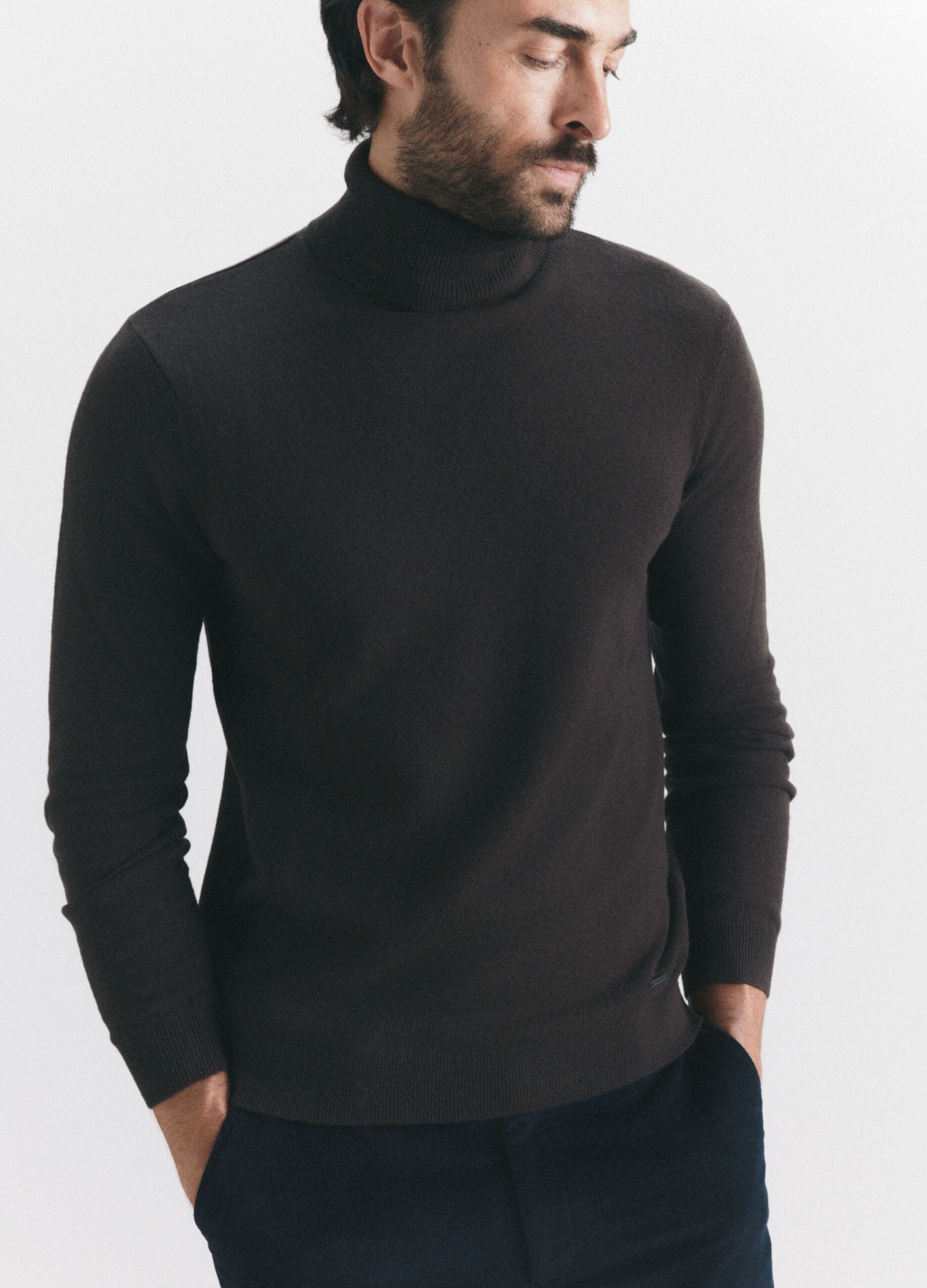 Maglione a collo alto in lambswool uomo_4