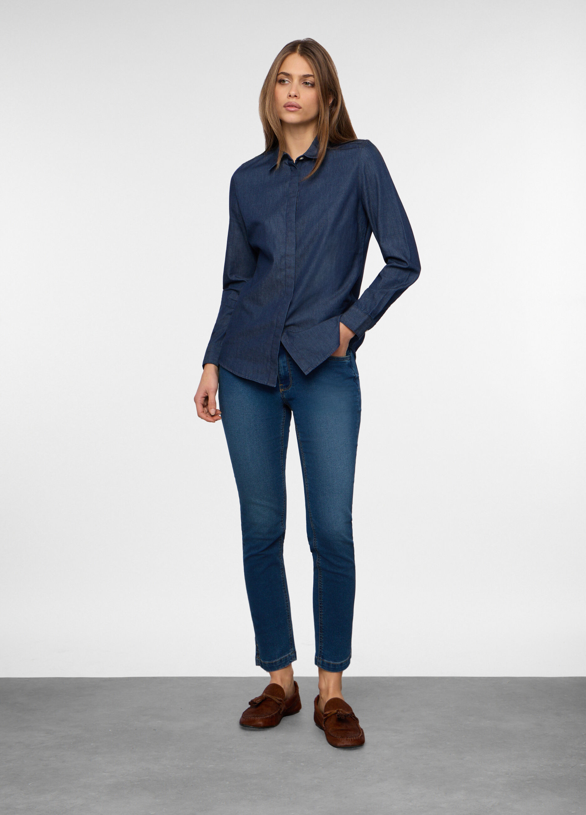 Pantaloni in denim misto cotone donna_0