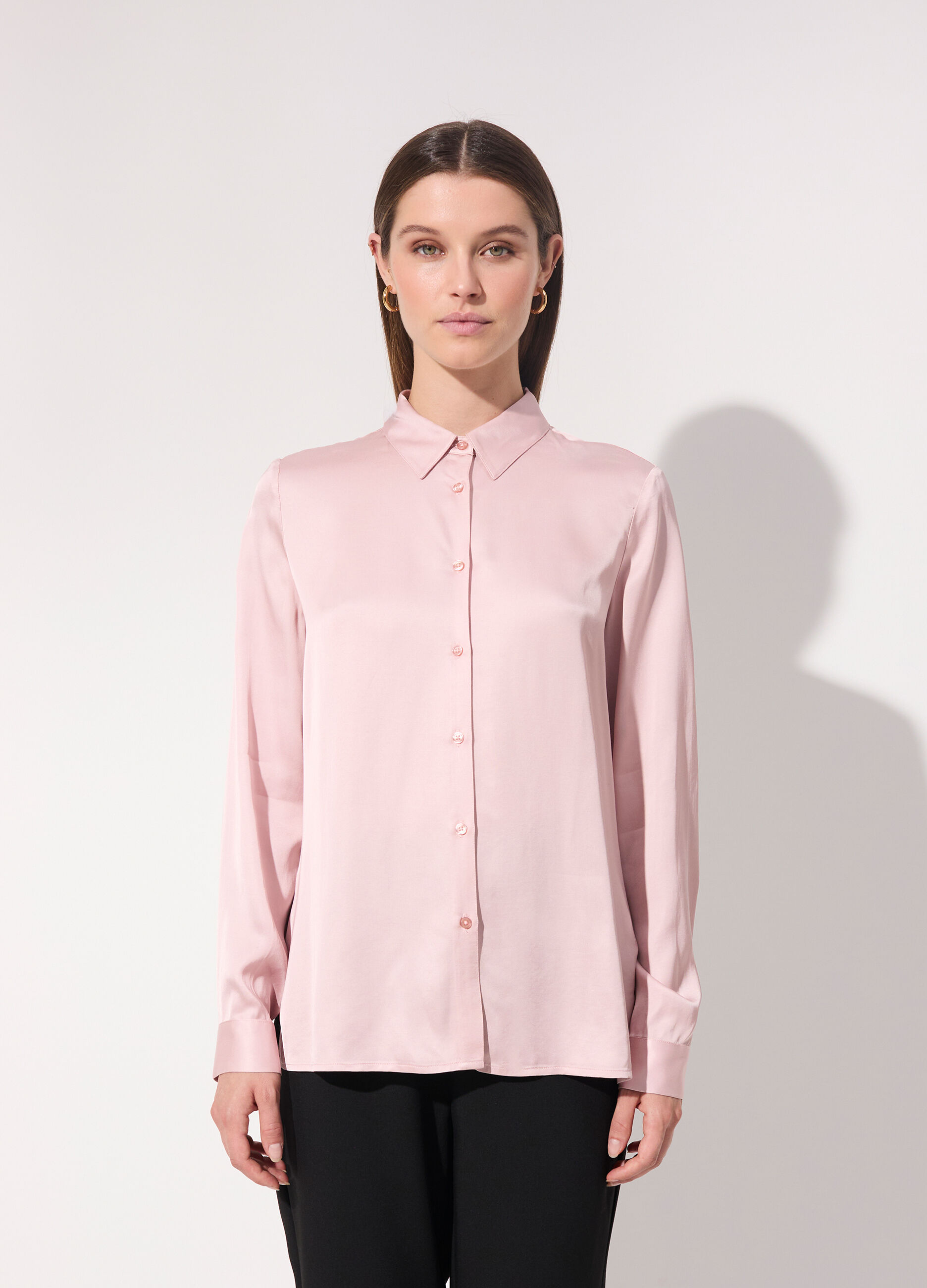 Camicia in viscosa satin a maniche lunghe donna_1