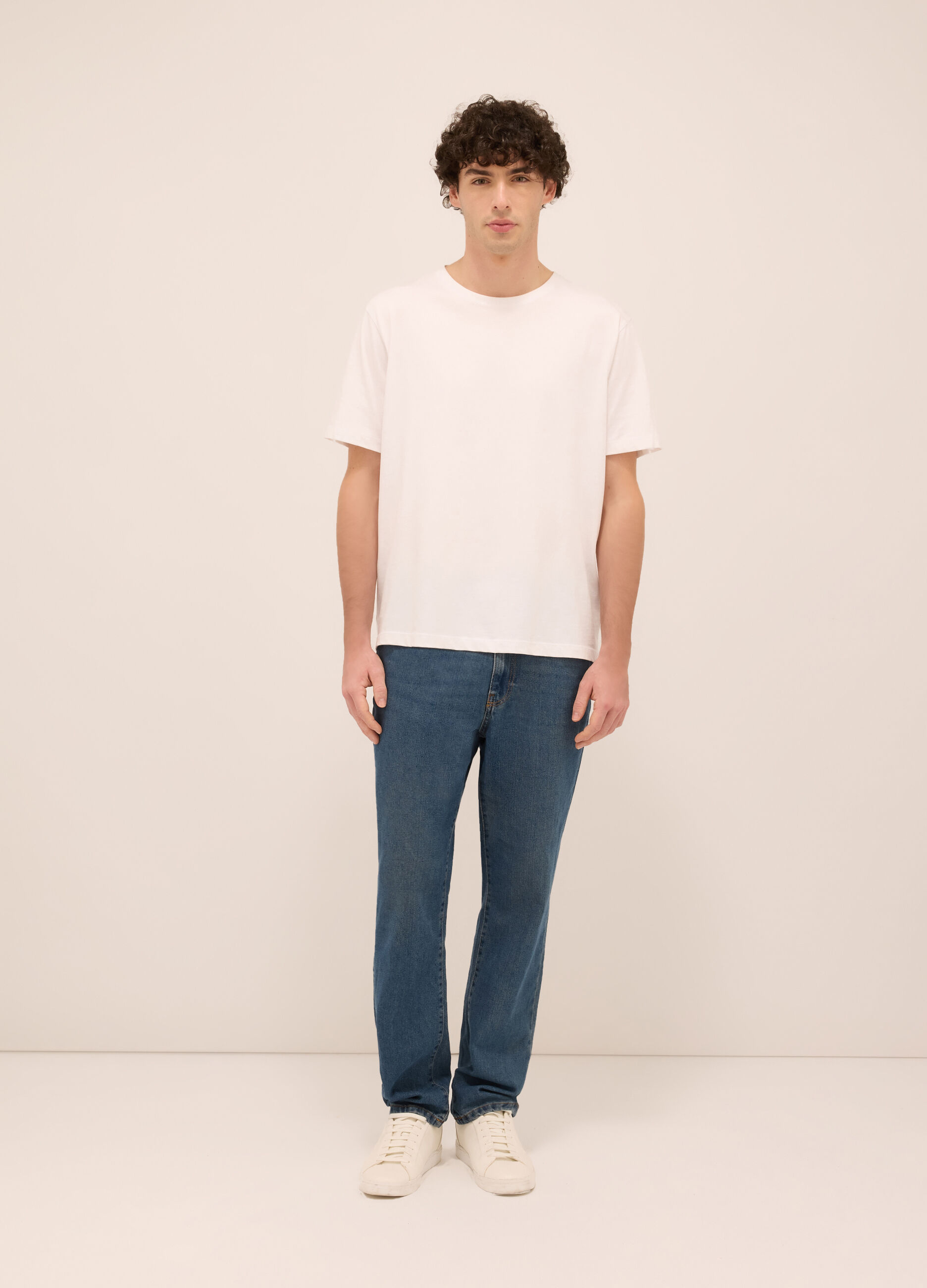 Jeans 5 tasche regular fit in denim di cotone misto lyocell uomo_0