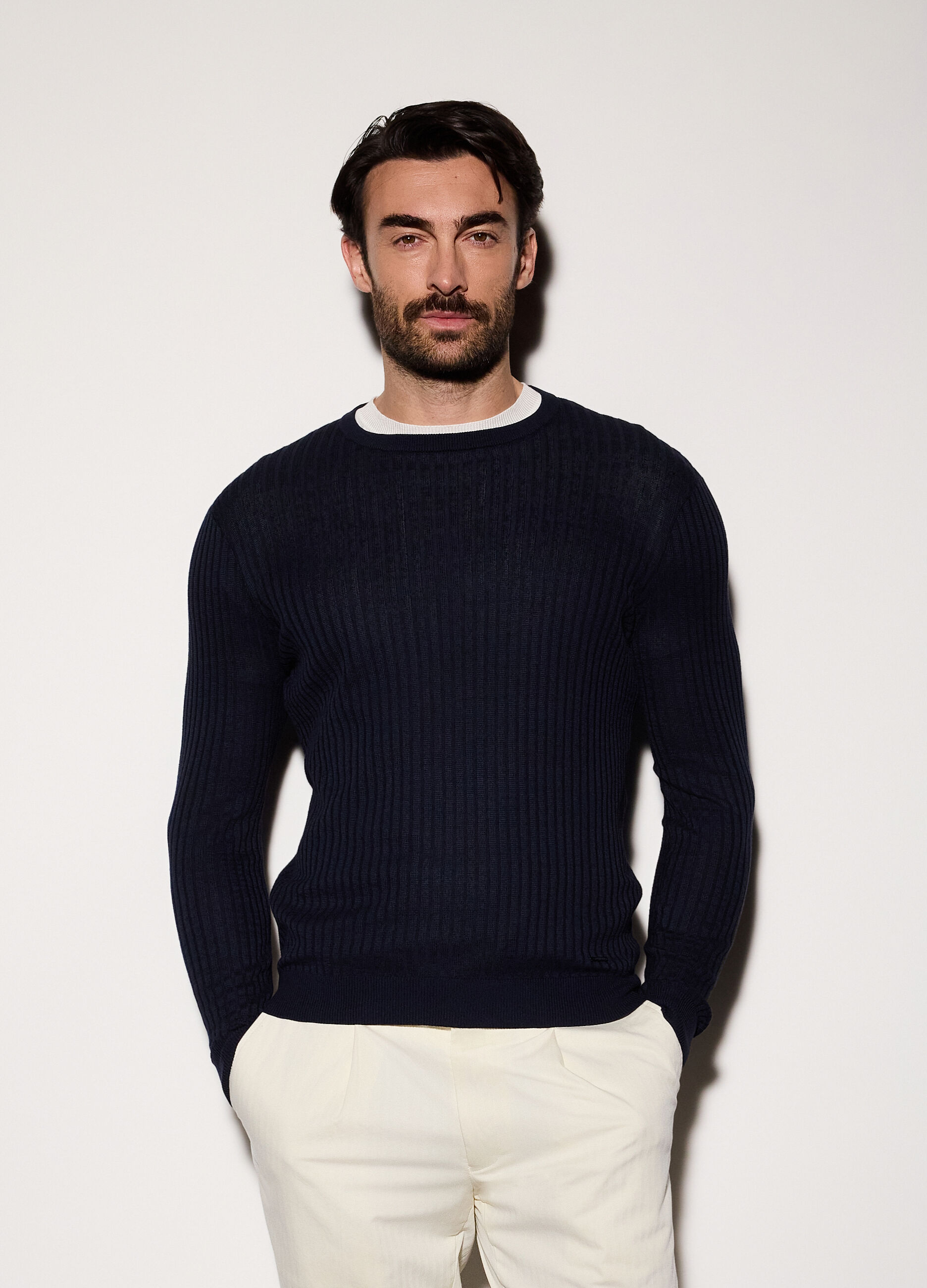 Maglione girocollo a costine uomo_0