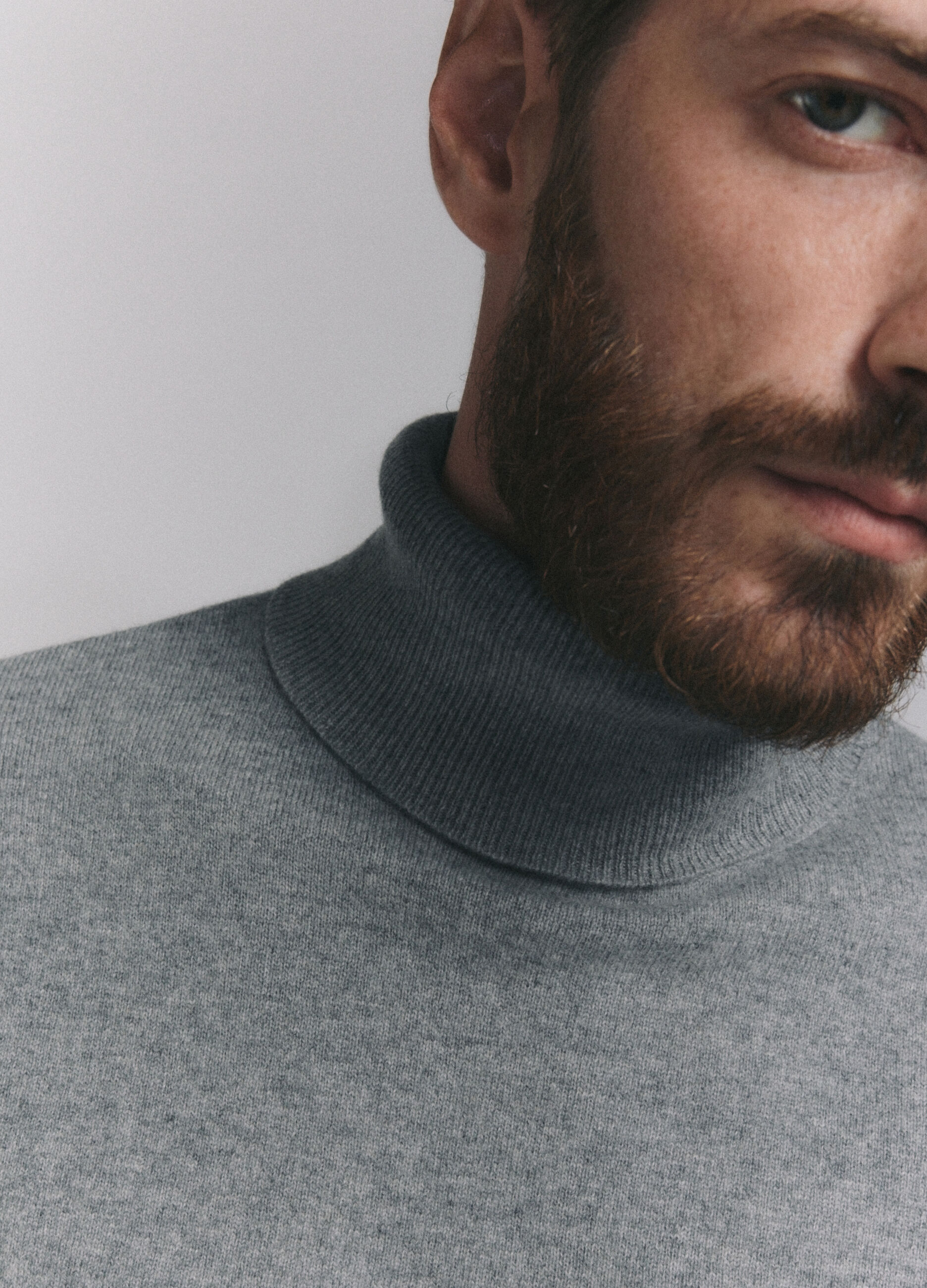 Maglione a collo alto in lambswool uomo_4